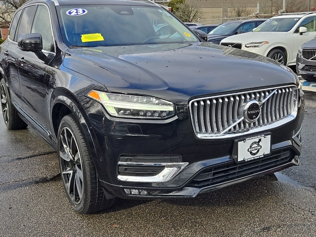 2023 Volvo XC90 Plus photo 3