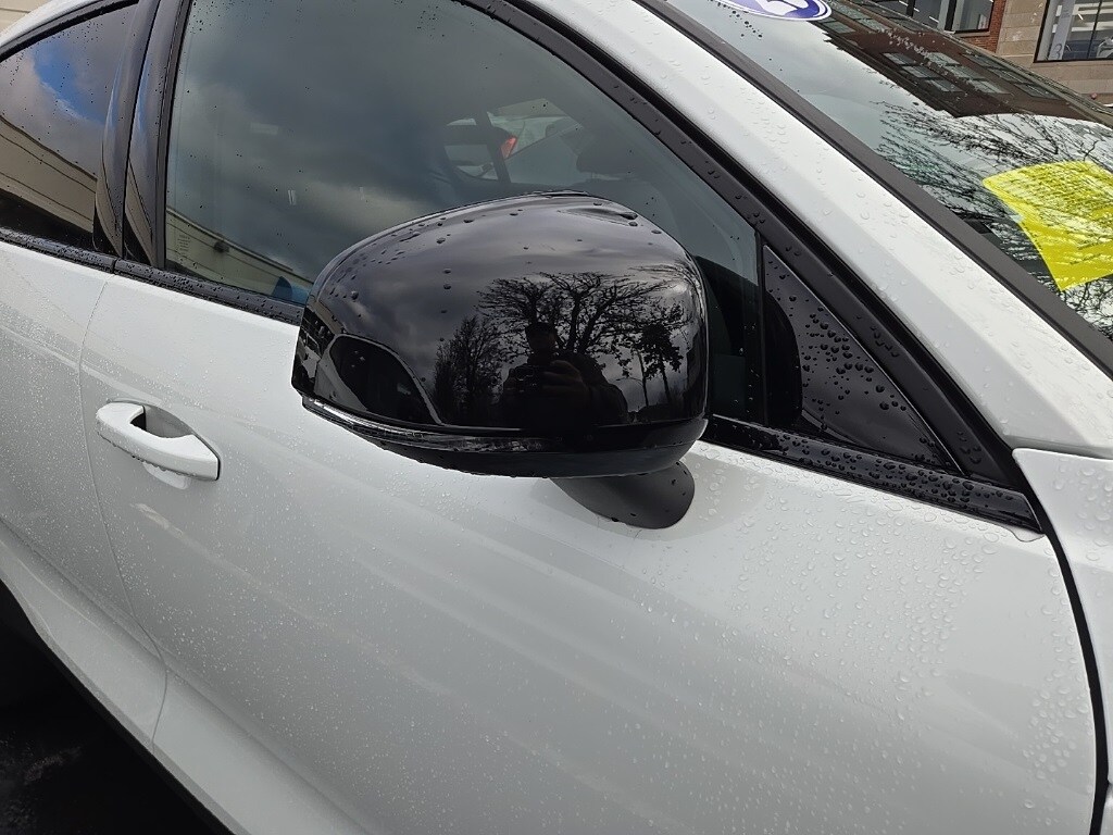 2023 Volvo C40 Recharge Plus photo 4