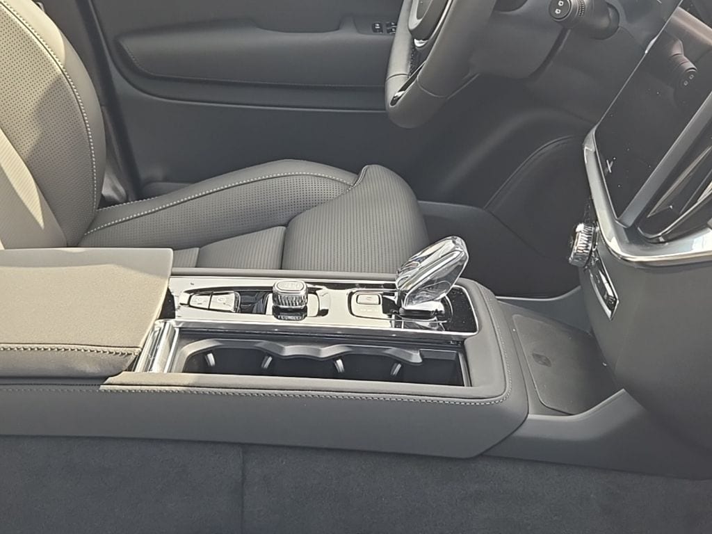 2025 Volvo XC90 Ultra - Photo 11