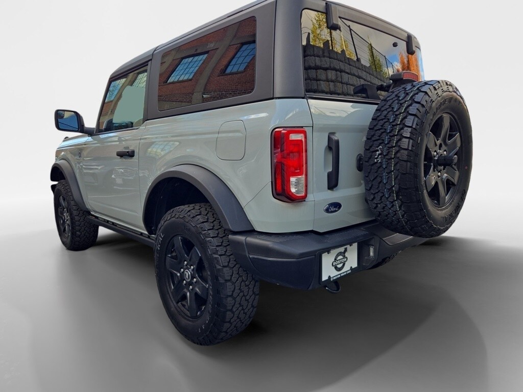2024 Ford Bronco Black Diamond photo 4