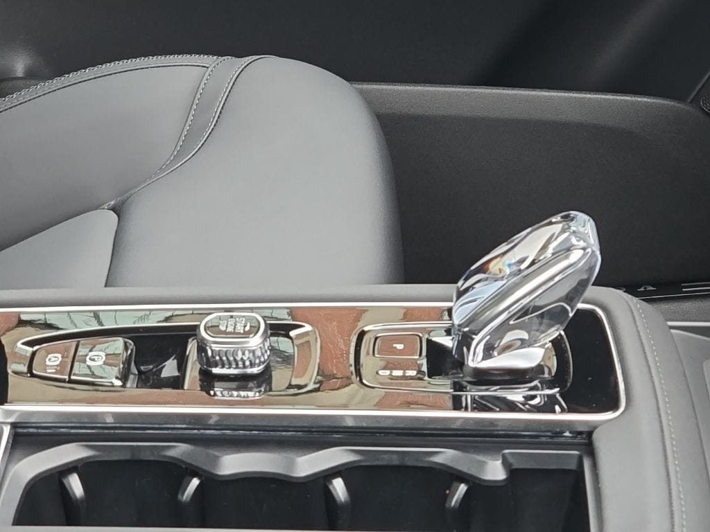 2026 Volvo XC90 Plus - Photo 8
