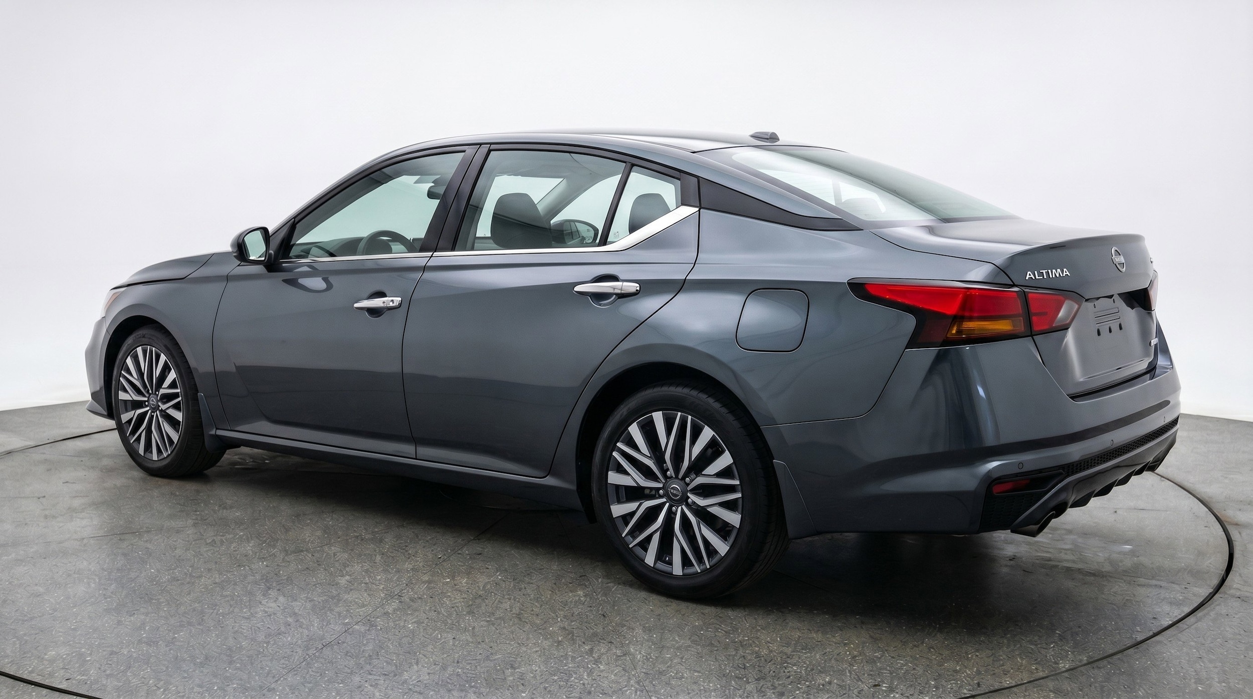 Thumbnail: 2025 Nissan Altima - 6
