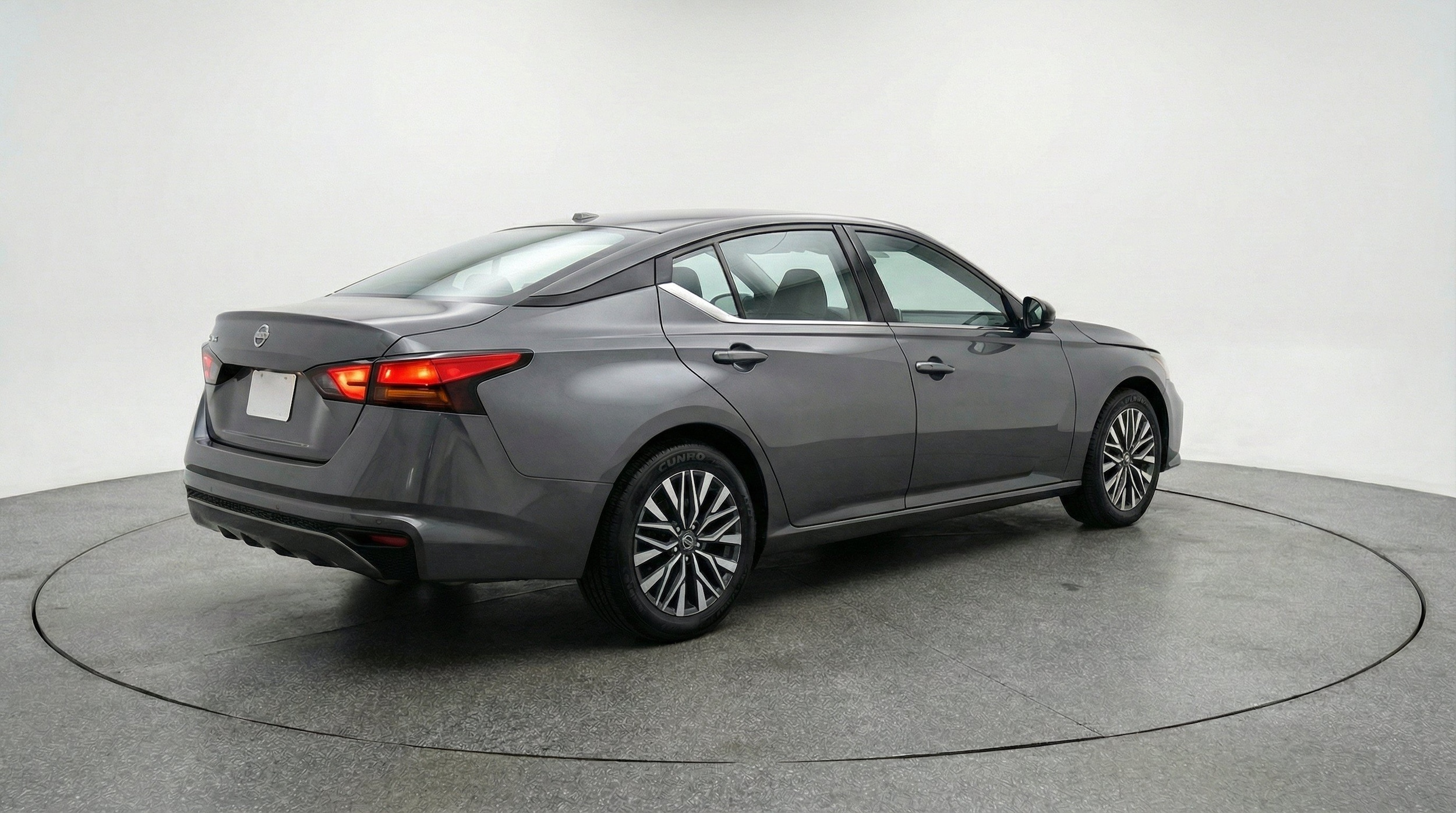 Thumbnail: 2025 Nissan Altima - 9