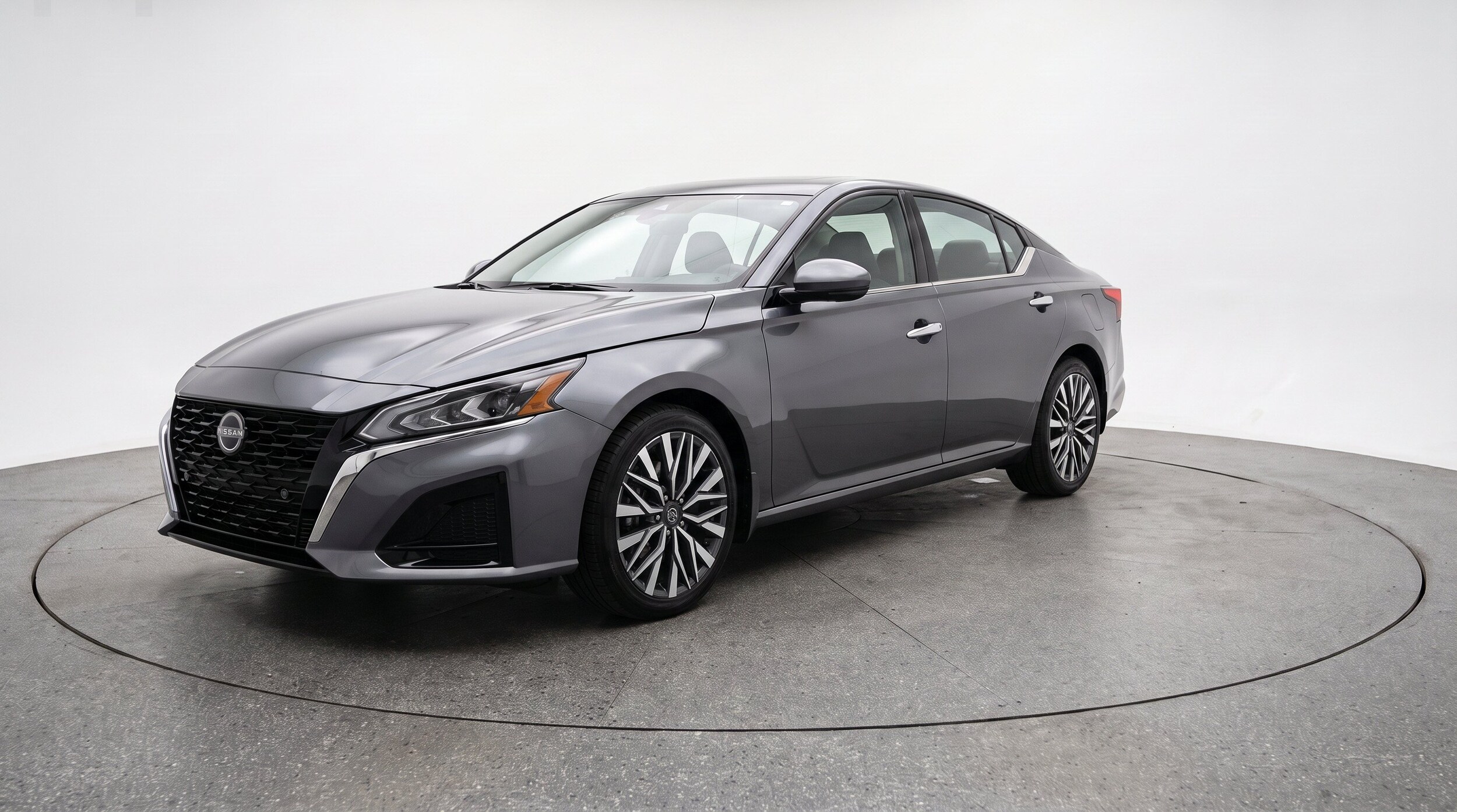 Thumbnail: 2025 Nissan Altima - 3