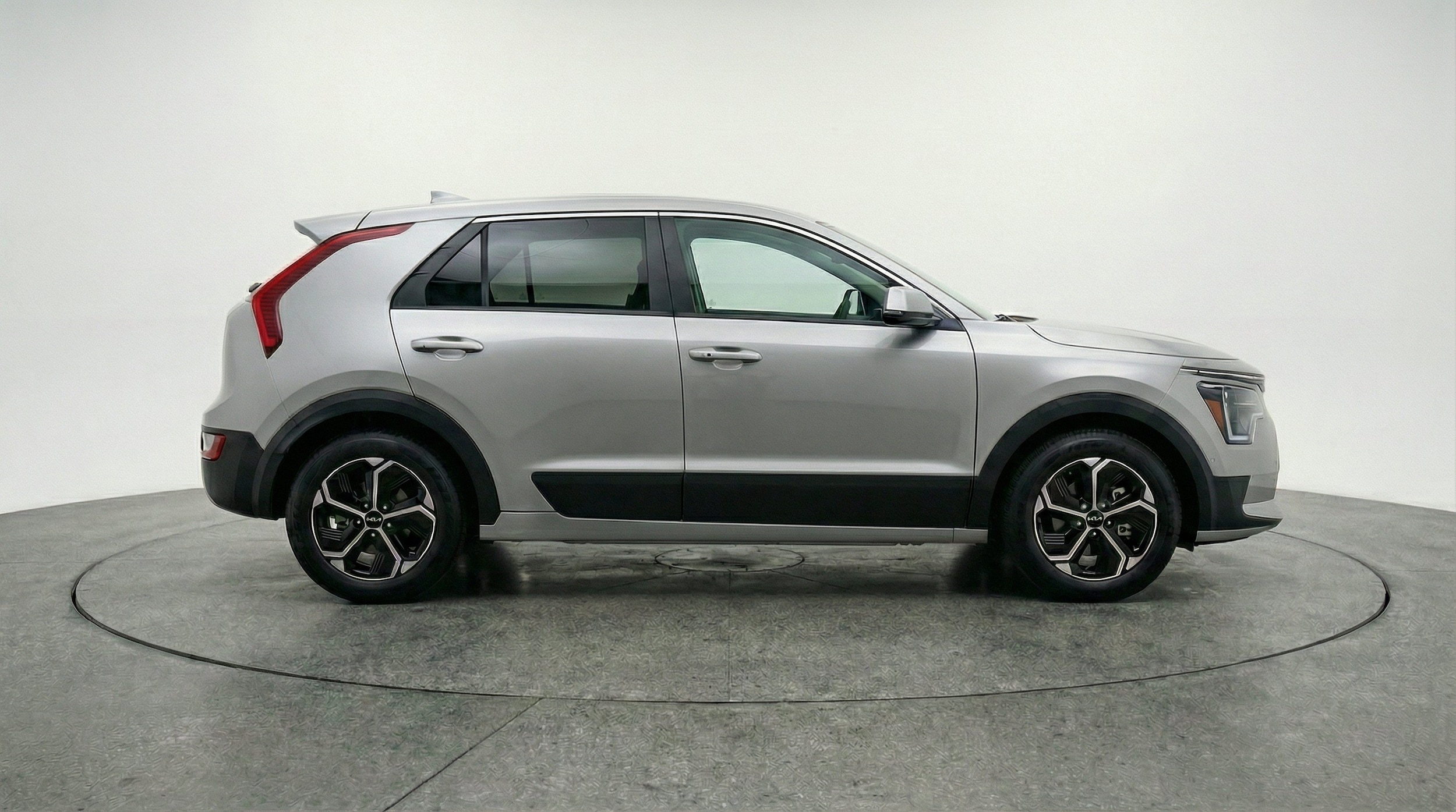 Thumbnail: 2026 Kia Niro - 11