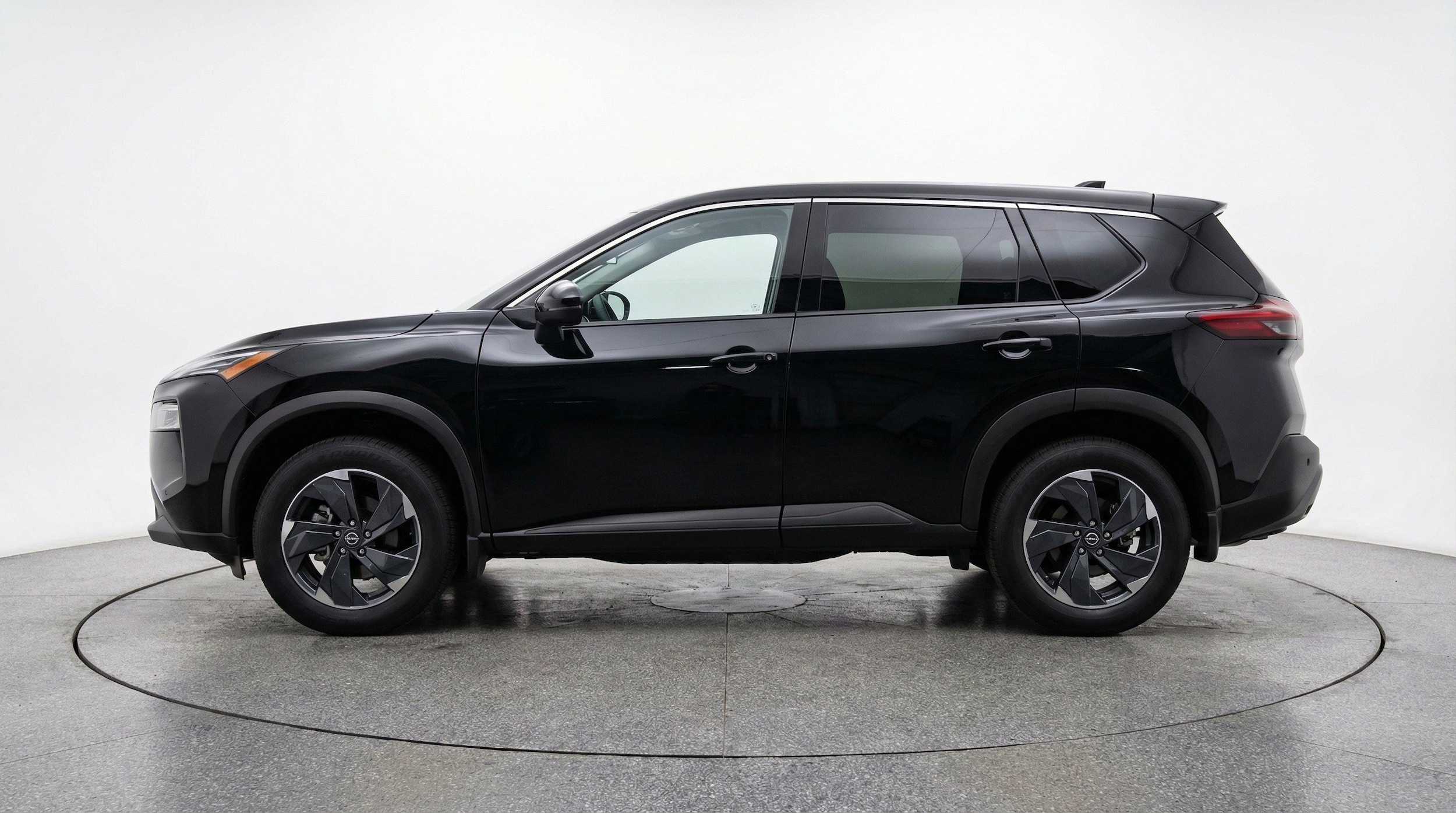 Thumbnail: 2025 Nissan Rogue - 5