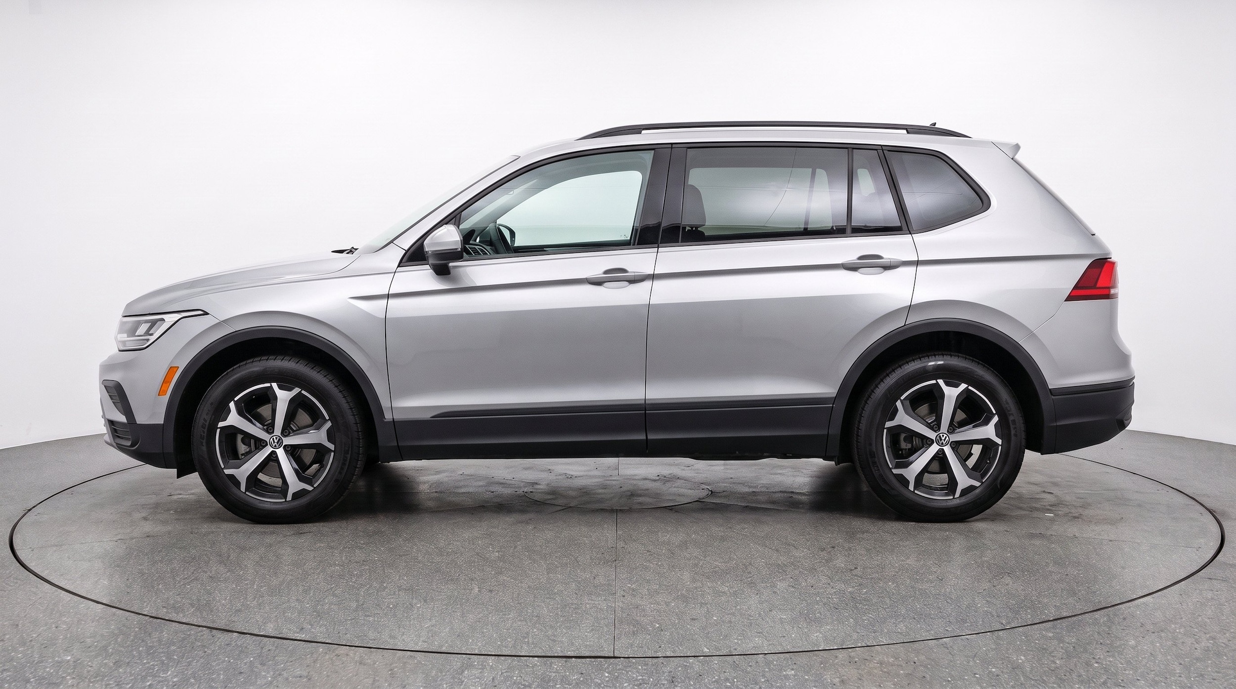 Thumbnail: 2026 Volkswagen Tiguan - 5