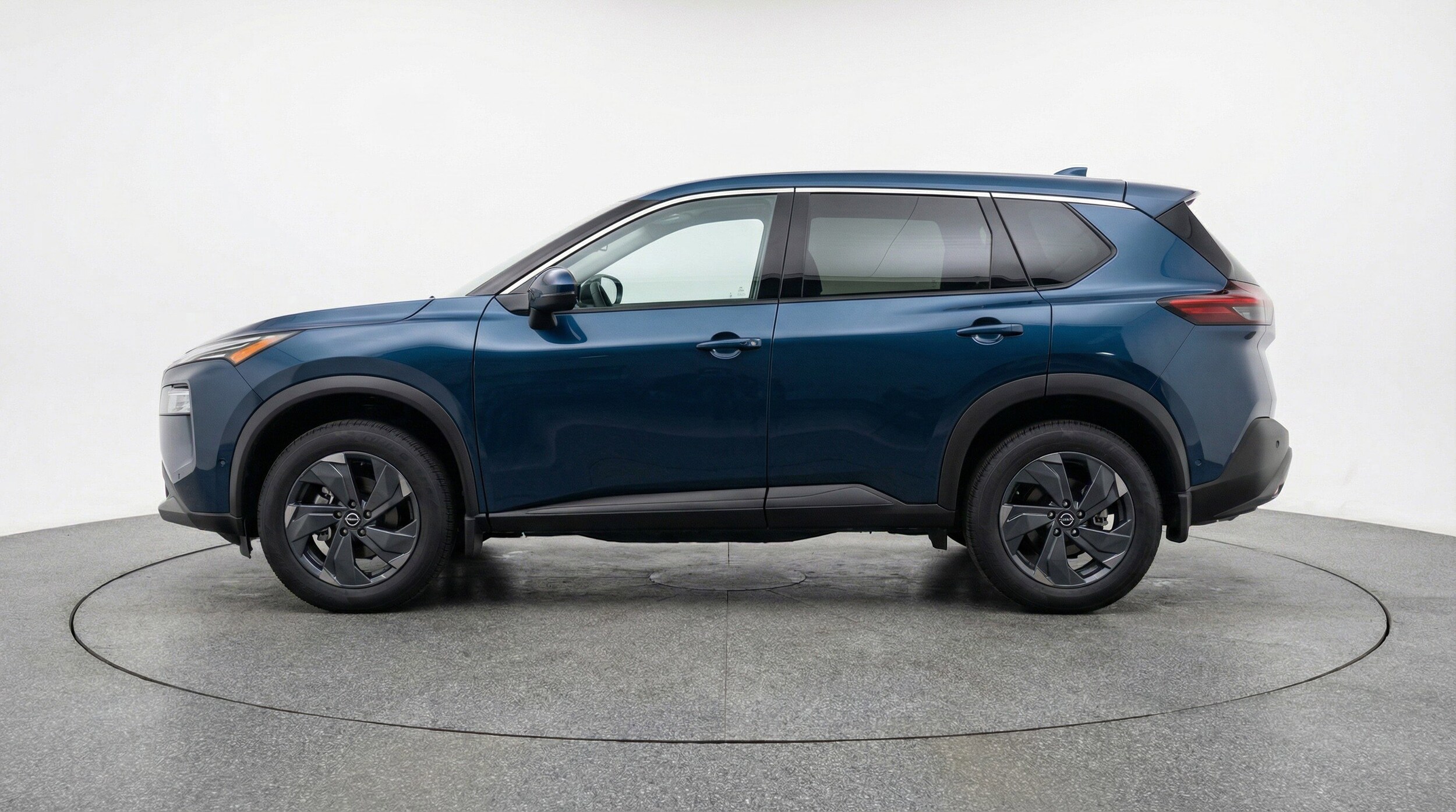 Thumbnail: 2025 Nissan Rogue - 5
