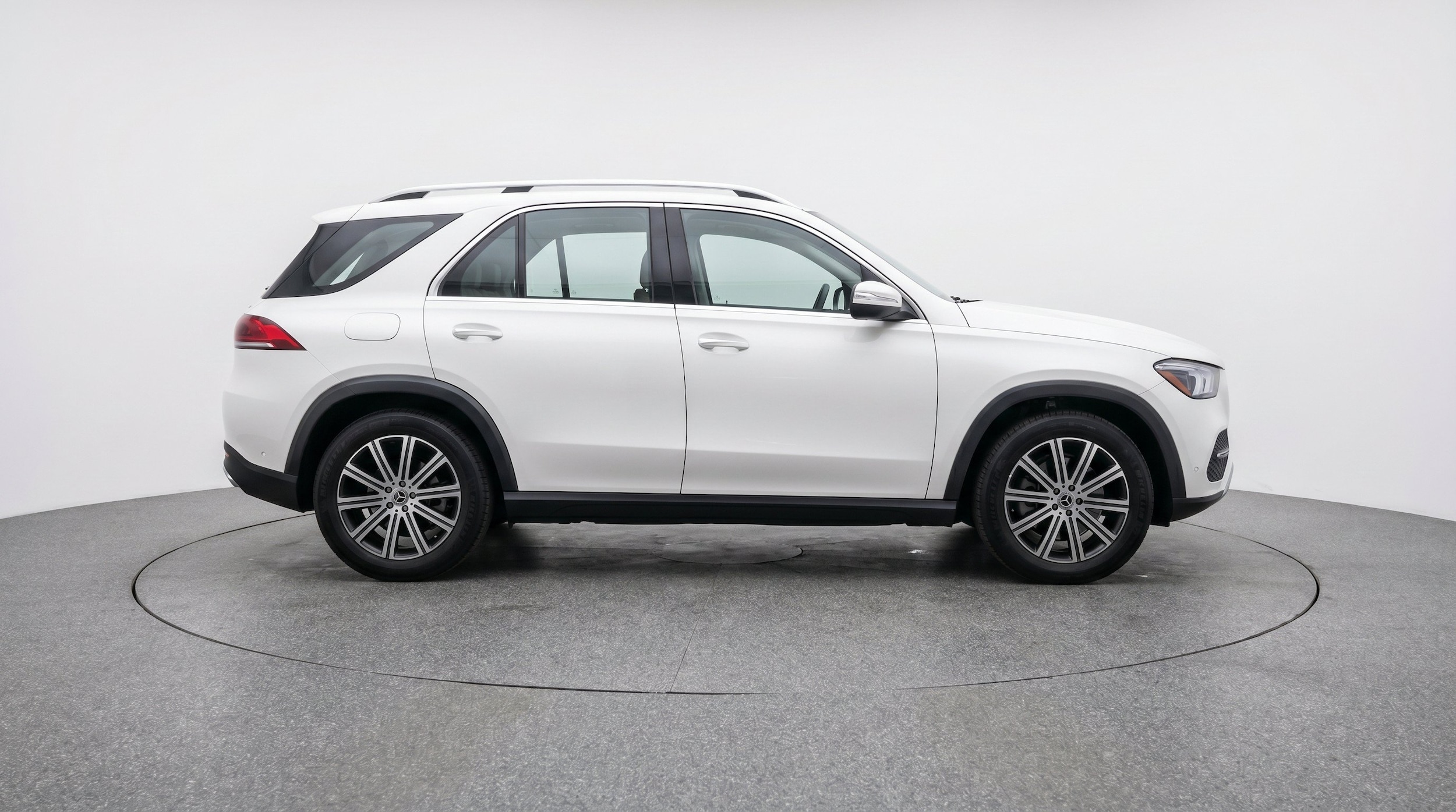 Thumbnail: 2026 Mercedes-Benz GLE - 11