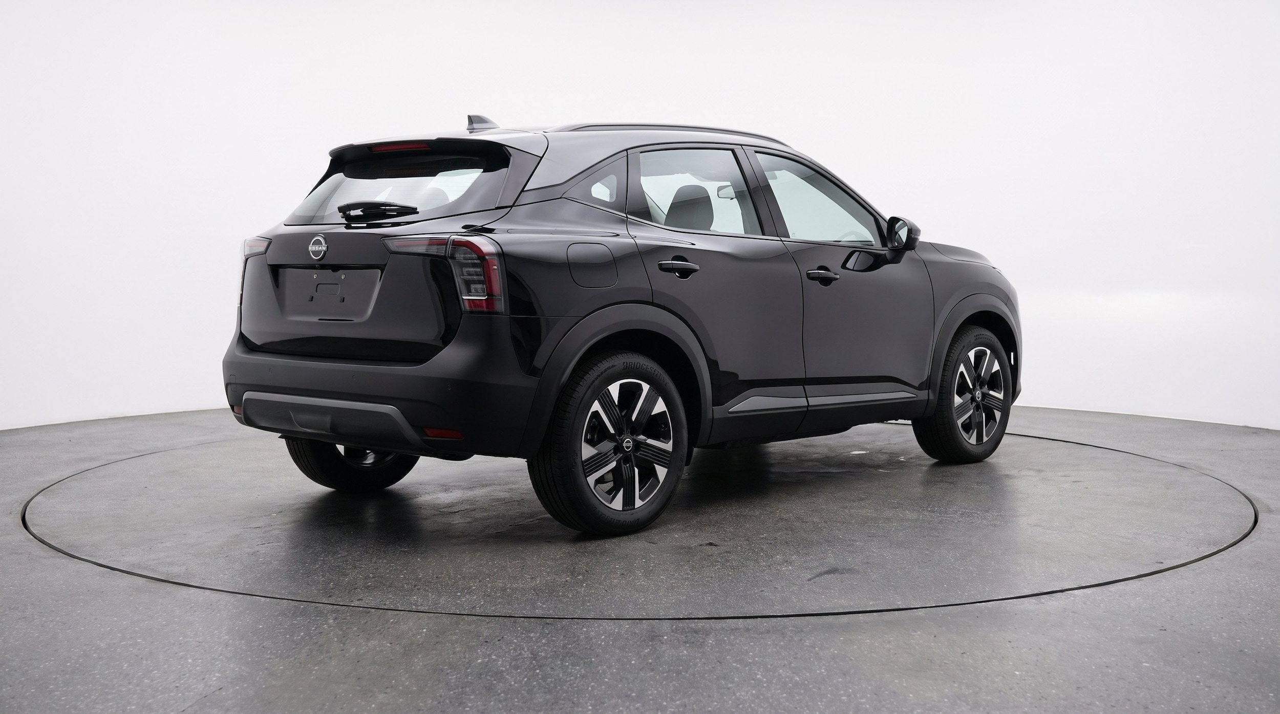Thumbnail: 2026 Nissan Kicks - 9