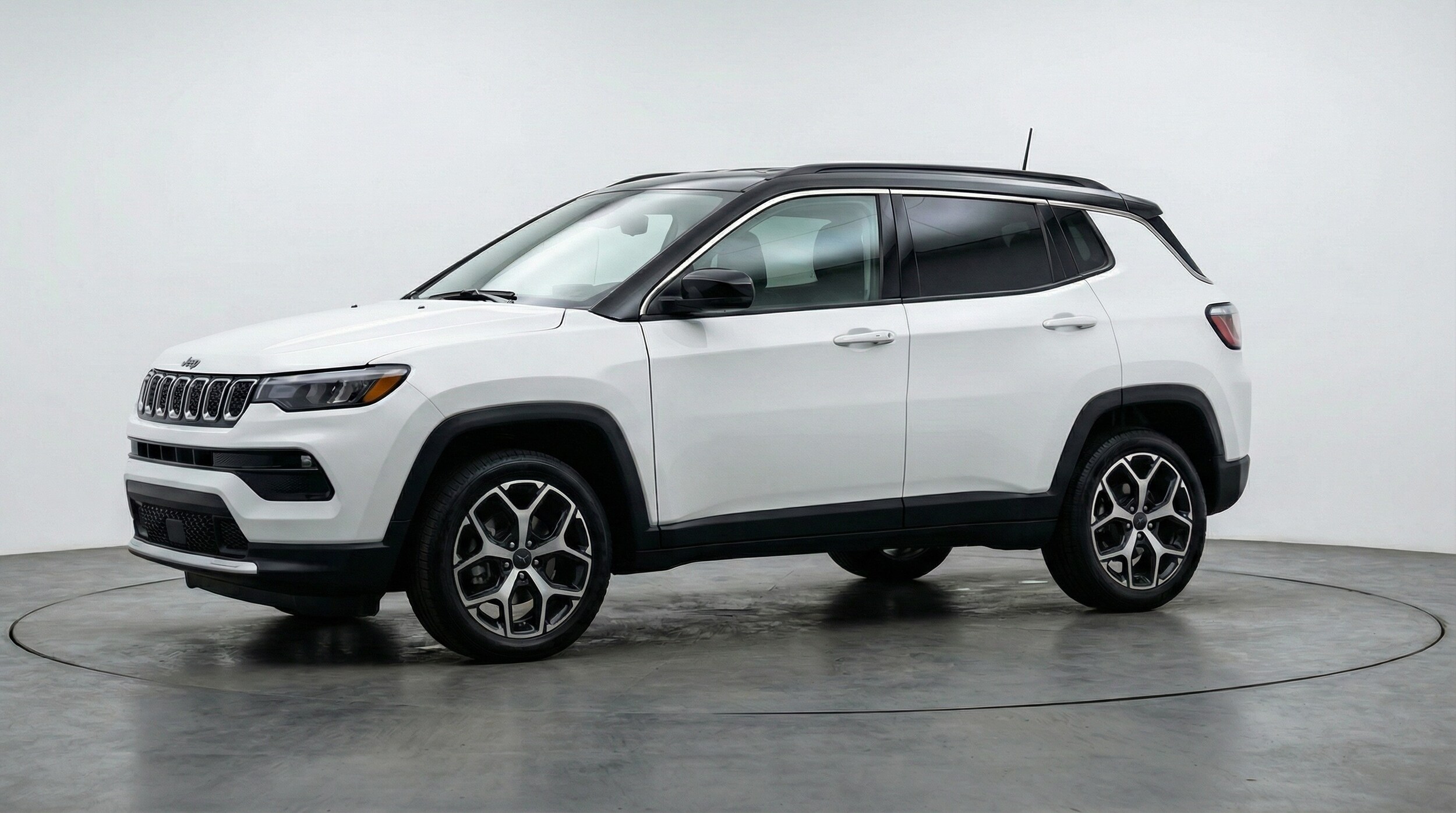 Thumbnail: 2025 Jeep Compass - 3