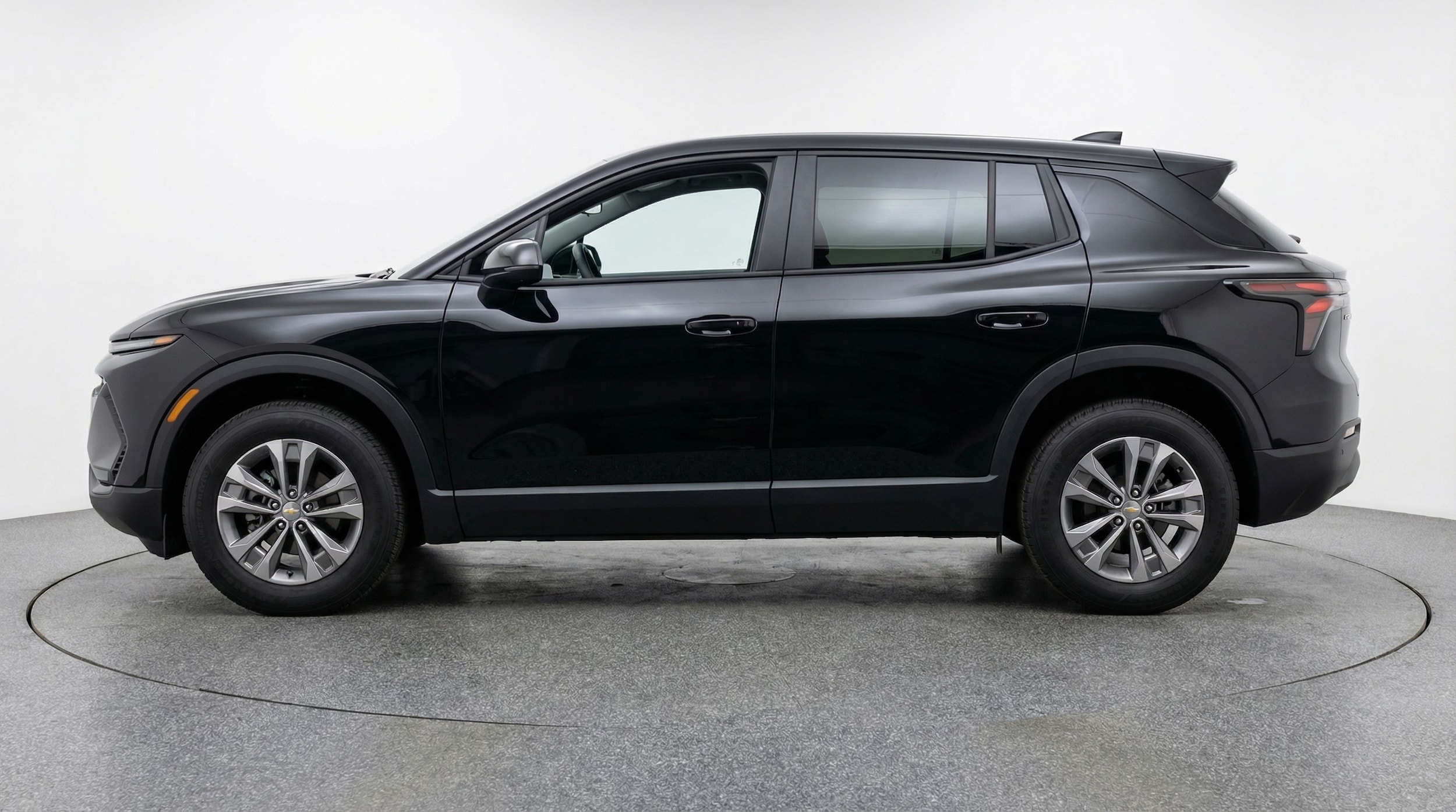 Thumbnail: 2025 Chevrolet Equinox - 4