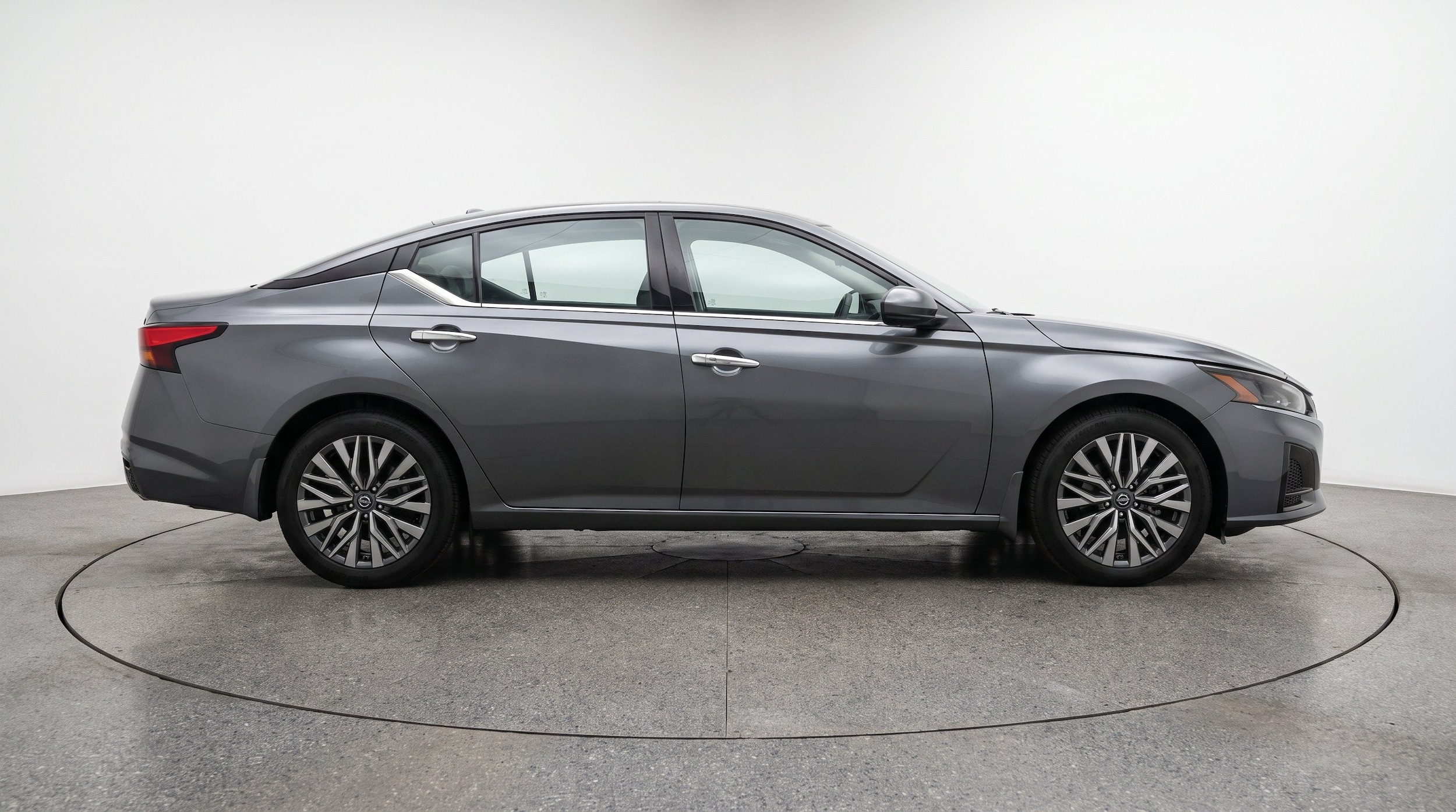 Thumbnail: 2025 Nissan Altima - 10