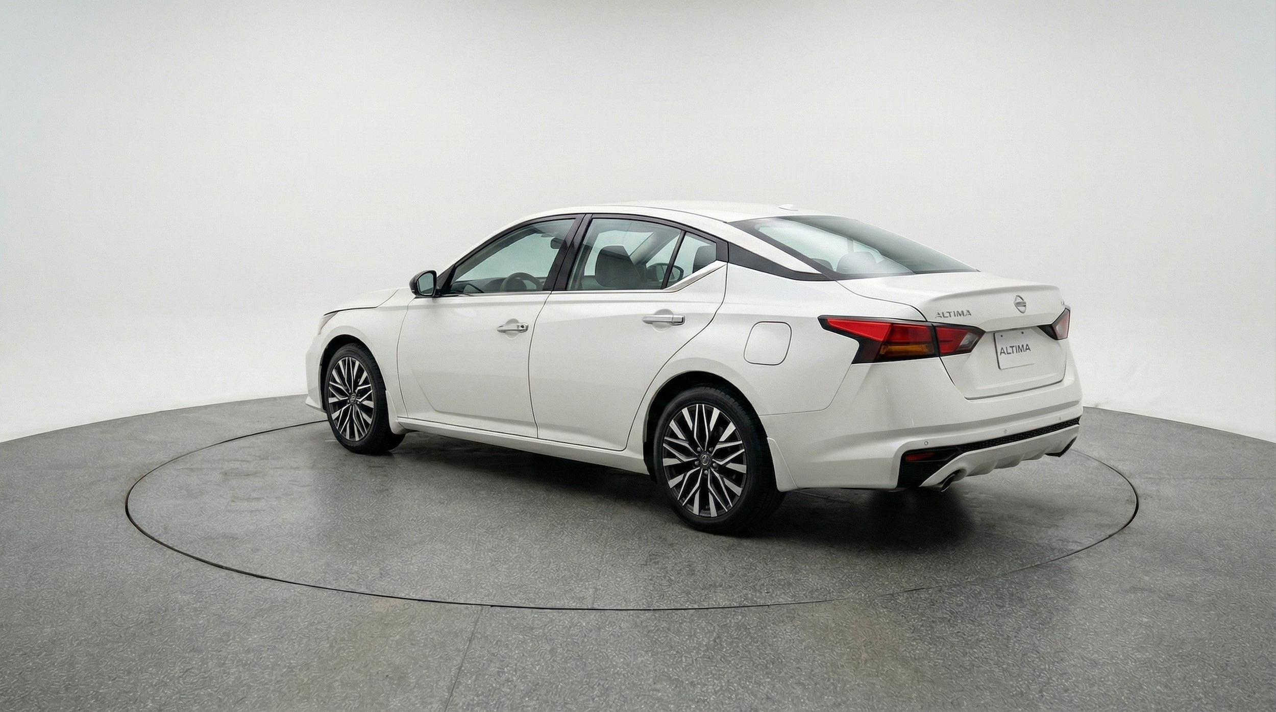 Thumbnail: 2025 Nissan Altima - 6