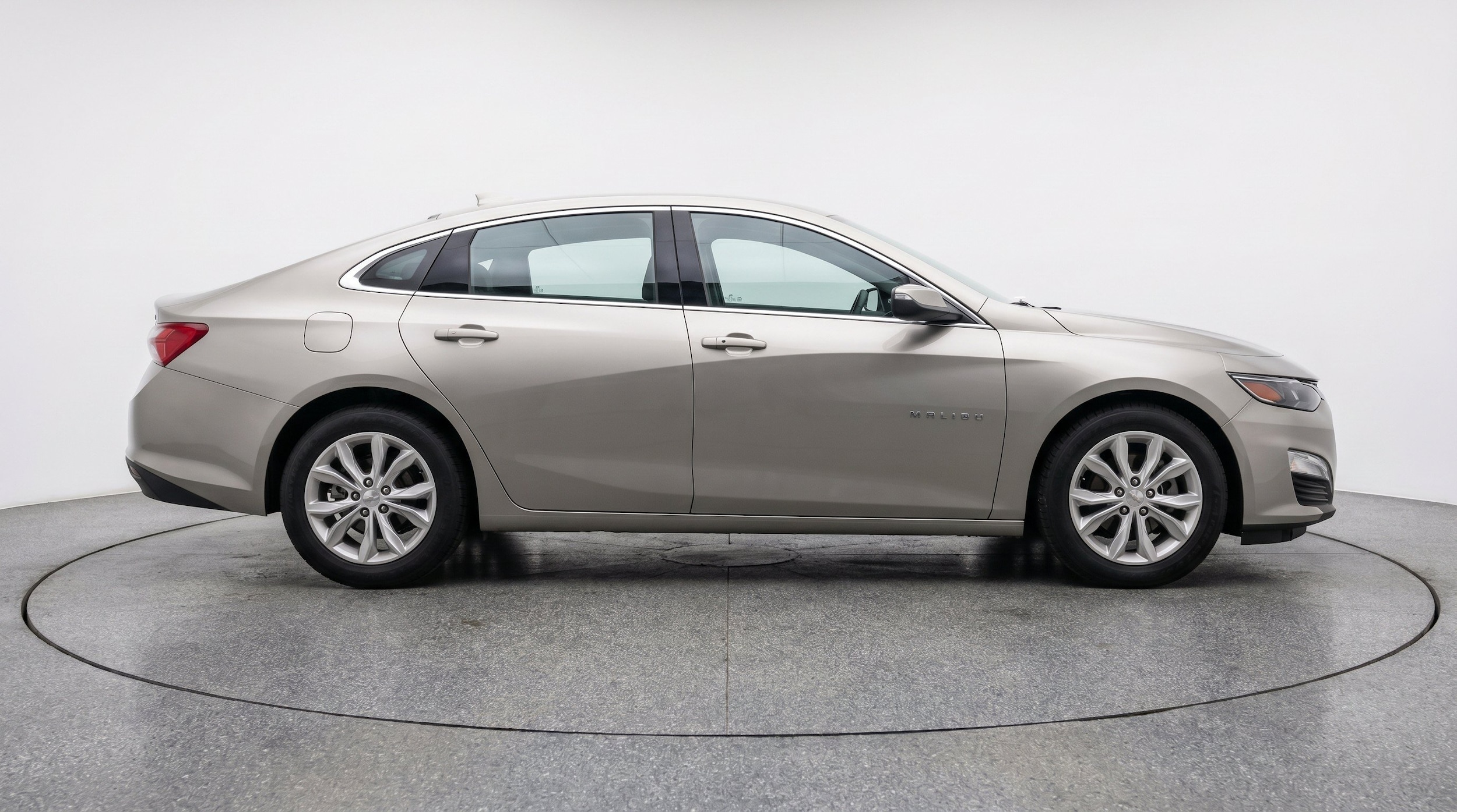 Thumbnail: 2024 Chevrolet Malibu - 11