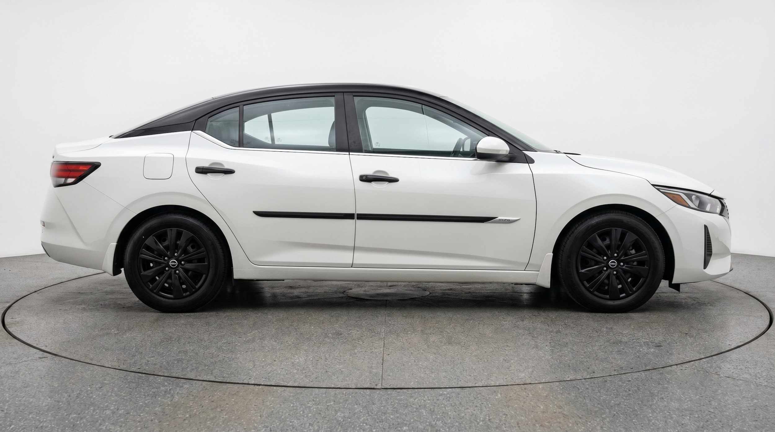 Thumbnail: 2025 Nissan Sentra - 8