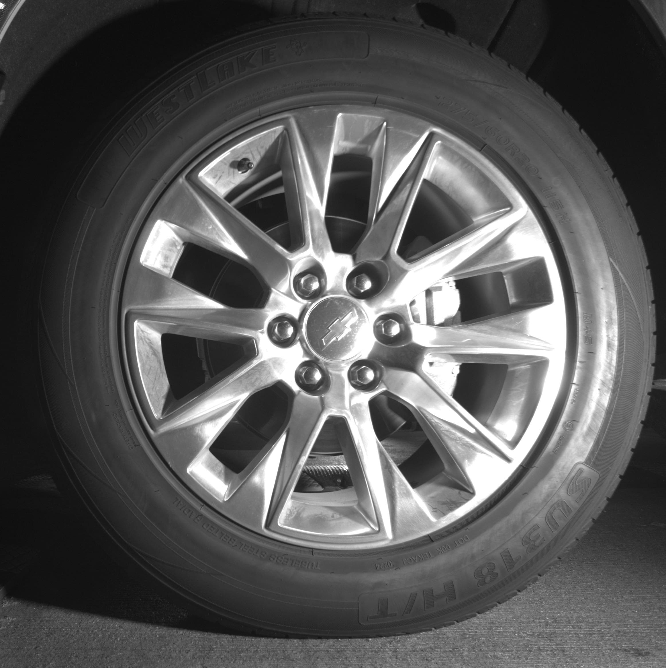 Thumbnail: 2023 Chevrolet Suburban - 9