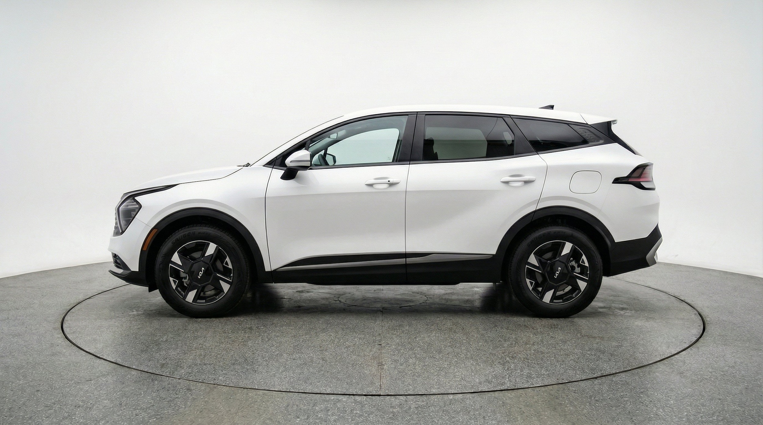Thumbnail: 2026 Kia Sportage - 5