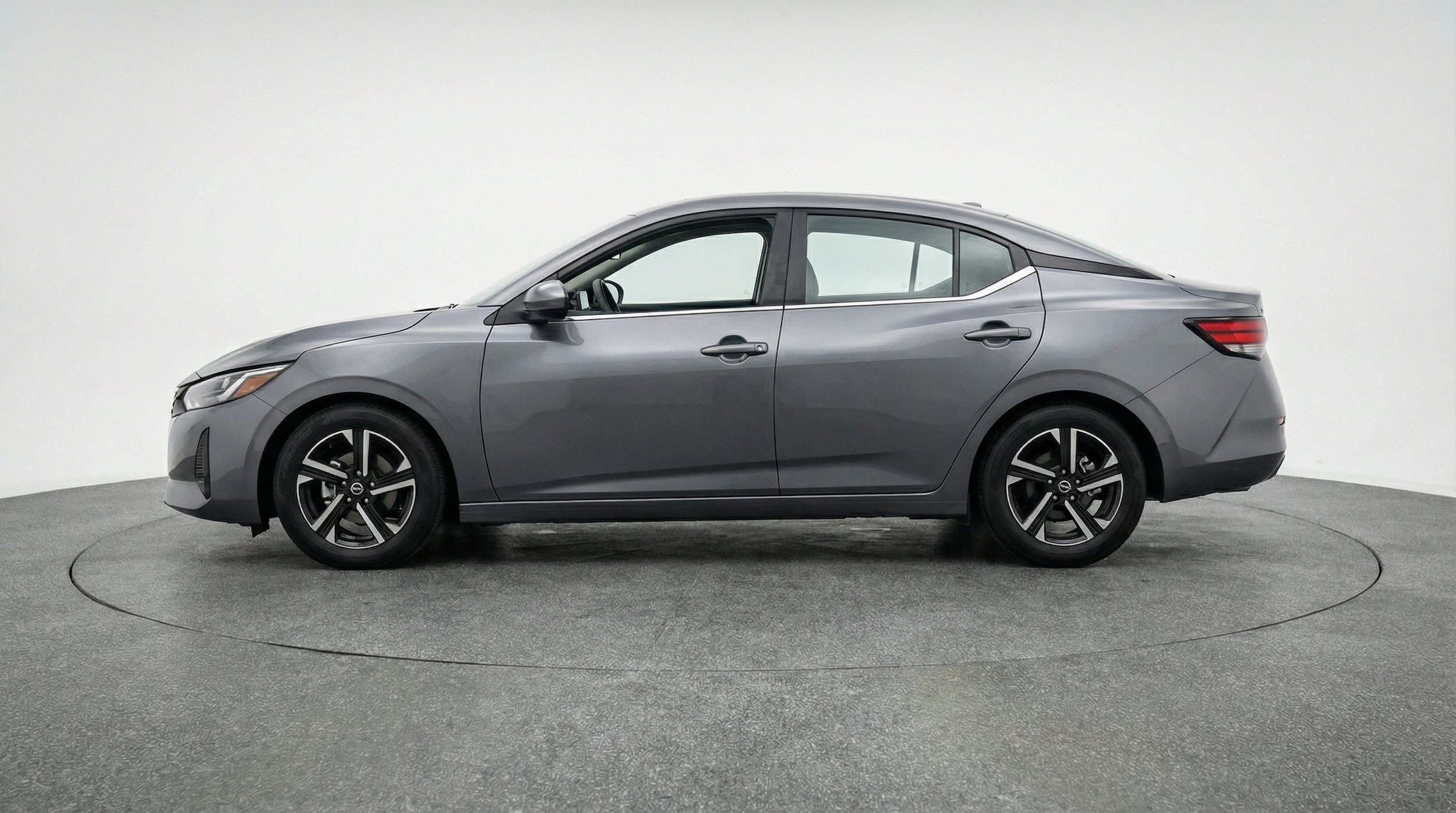 Thumbnail: 2025 Nissan Sentra - 5