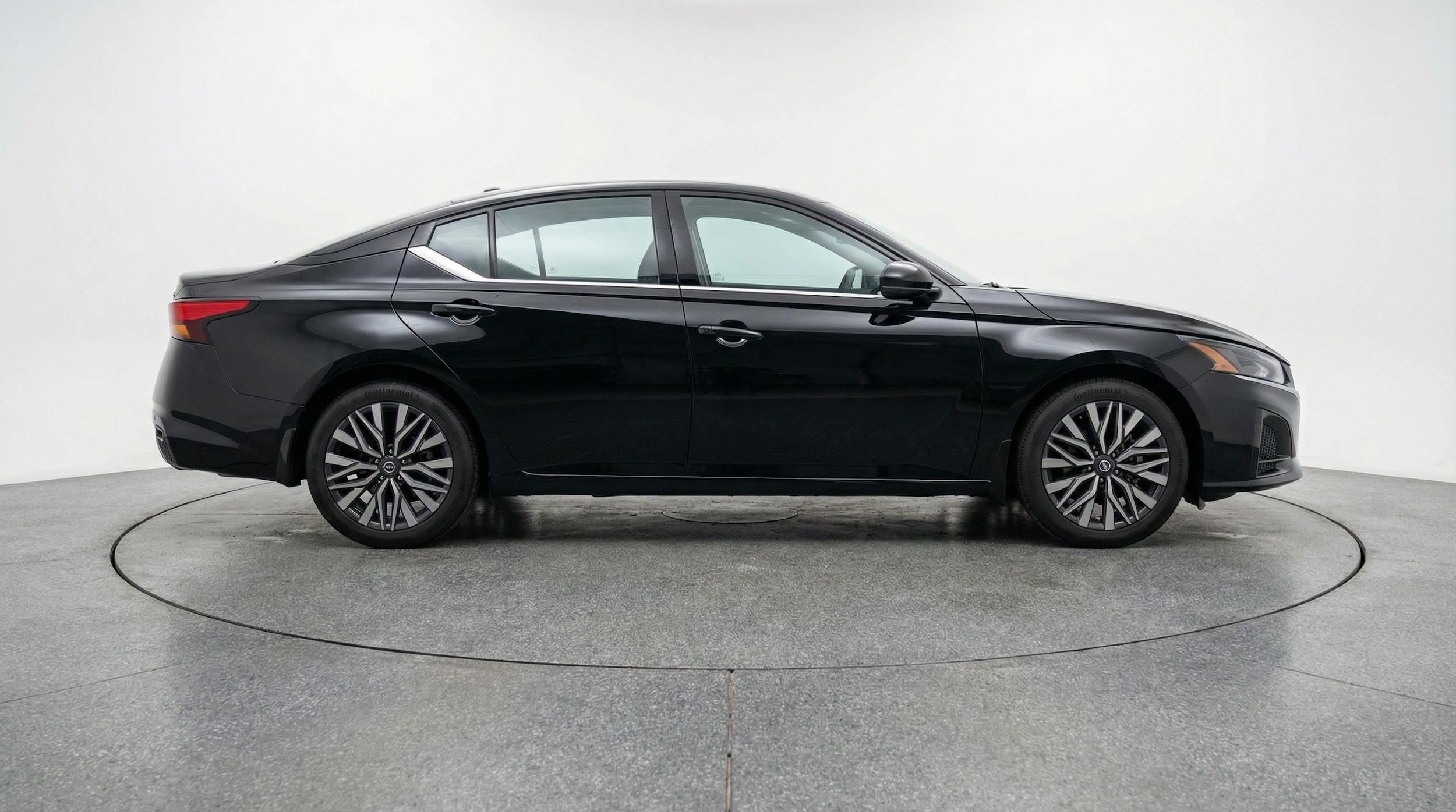 Thumbnail: 2025 Nissan Altima - 8
