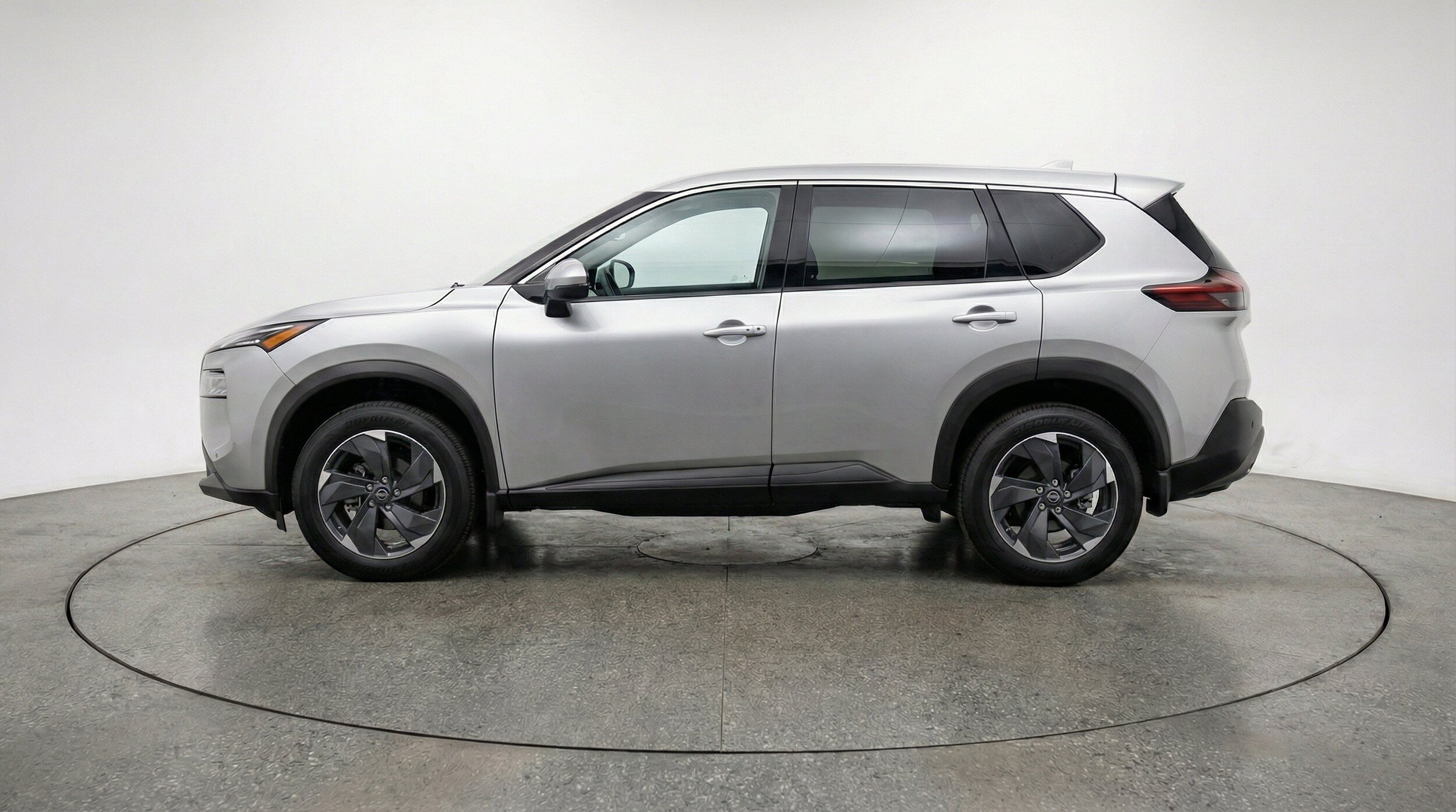 Thumbnail: 2025 Nissan Rogue - 5