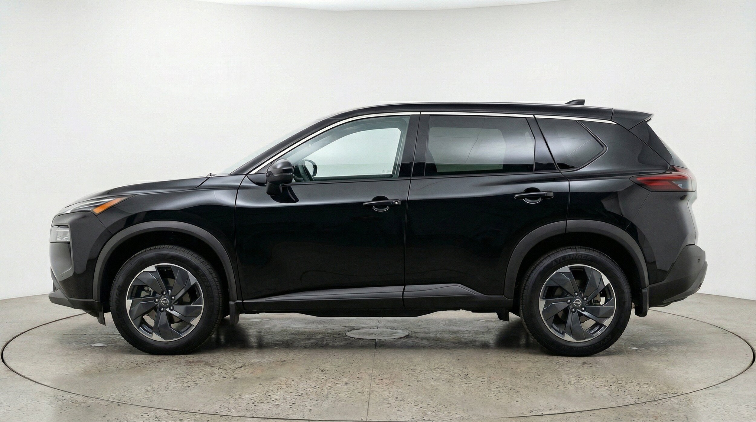 Thumbnail: 2025 Nissan Rogue - 5