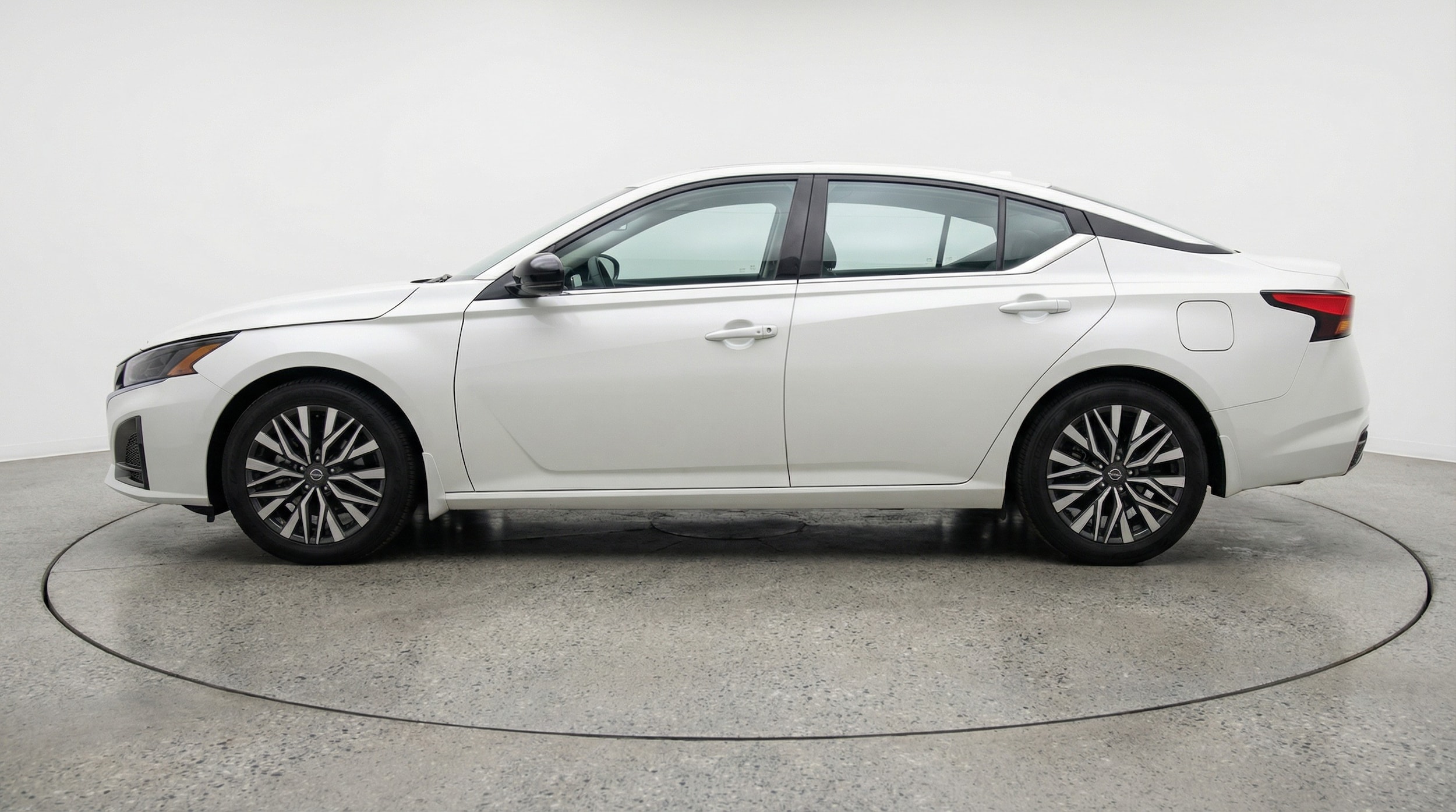 Thumbnail: 2025 Nissan Altima - 4