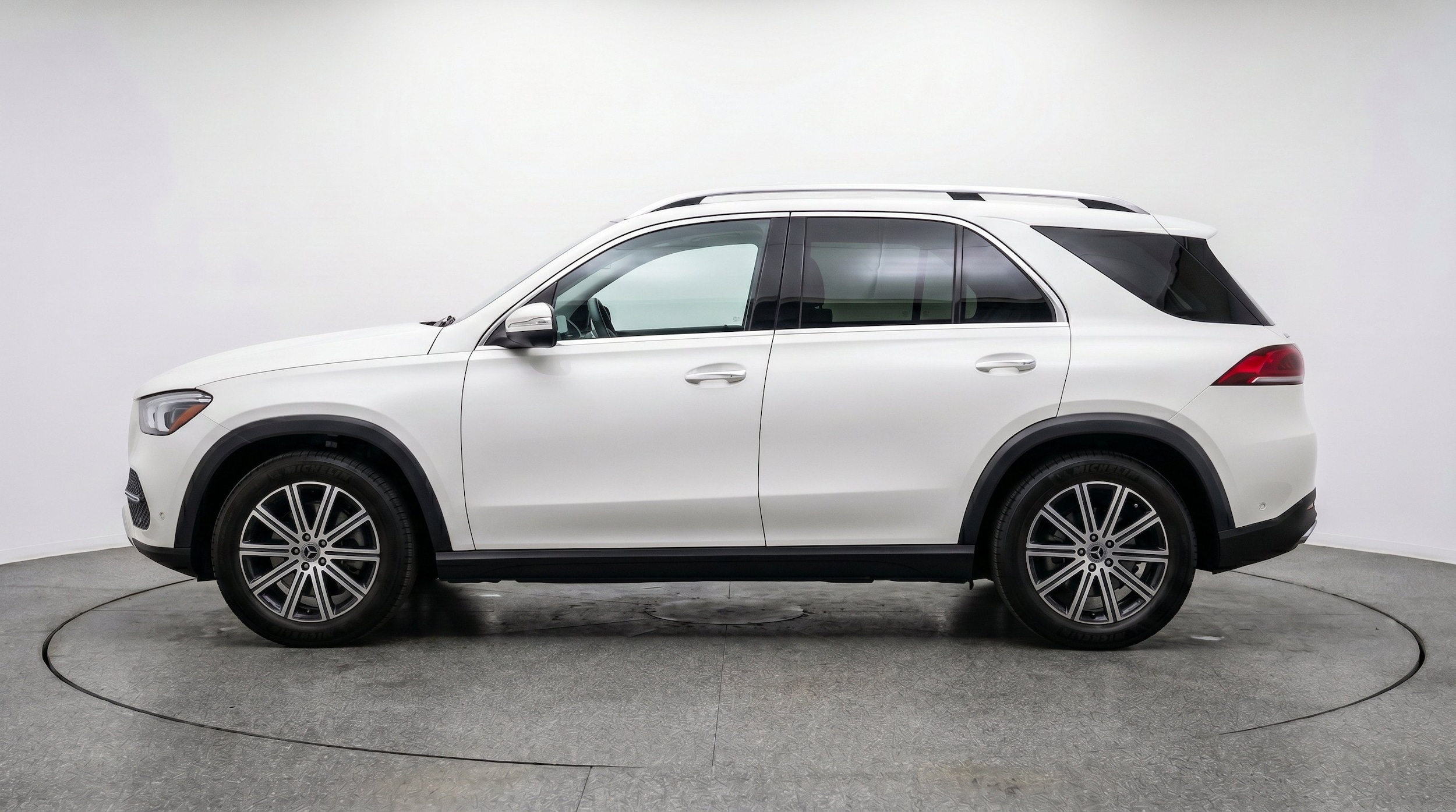 Thumbnail: 2026 Mercedes-Benz GLE - 5
