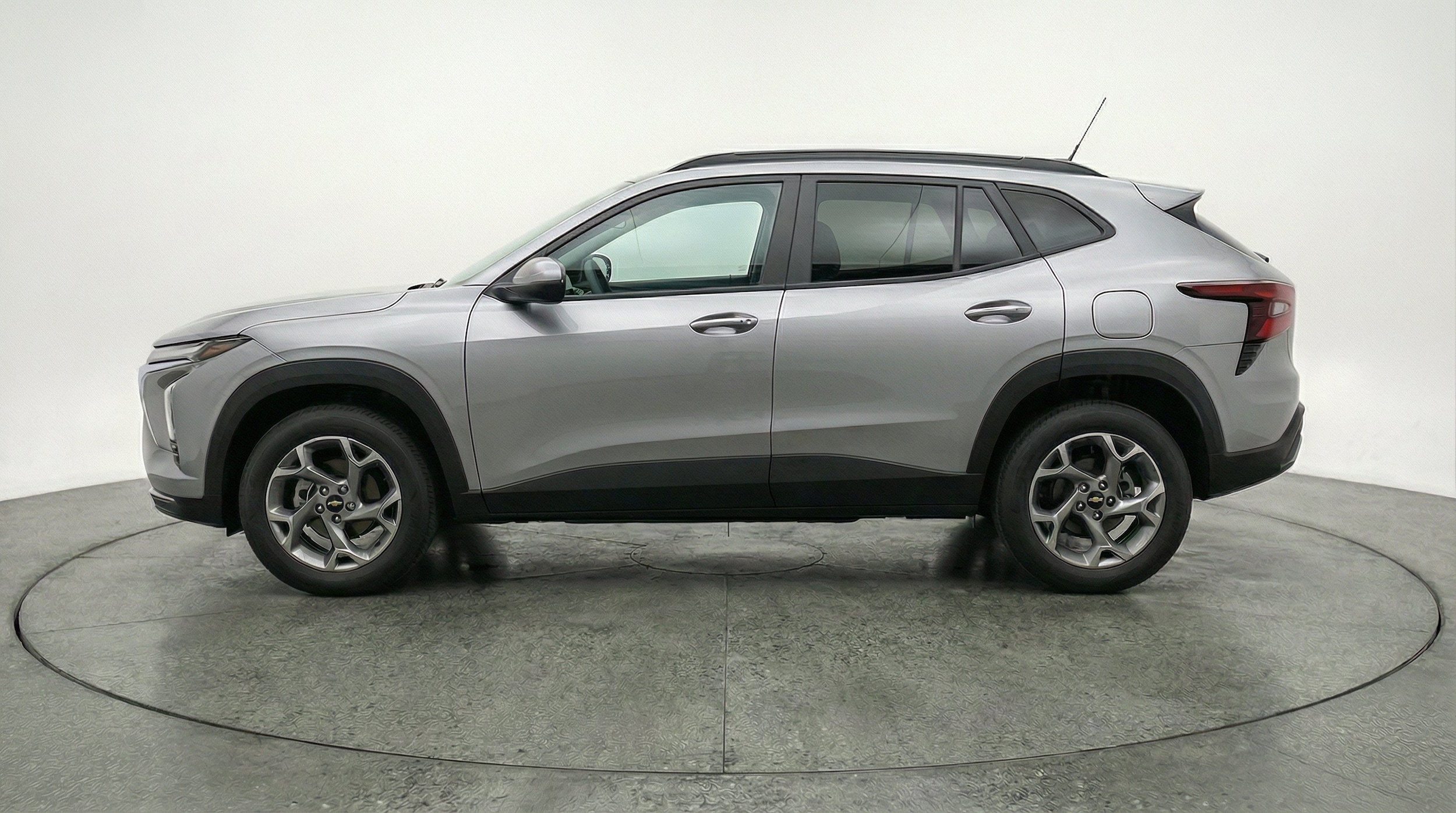 Thumbnail: 2025 Chevrolet Trax - 5