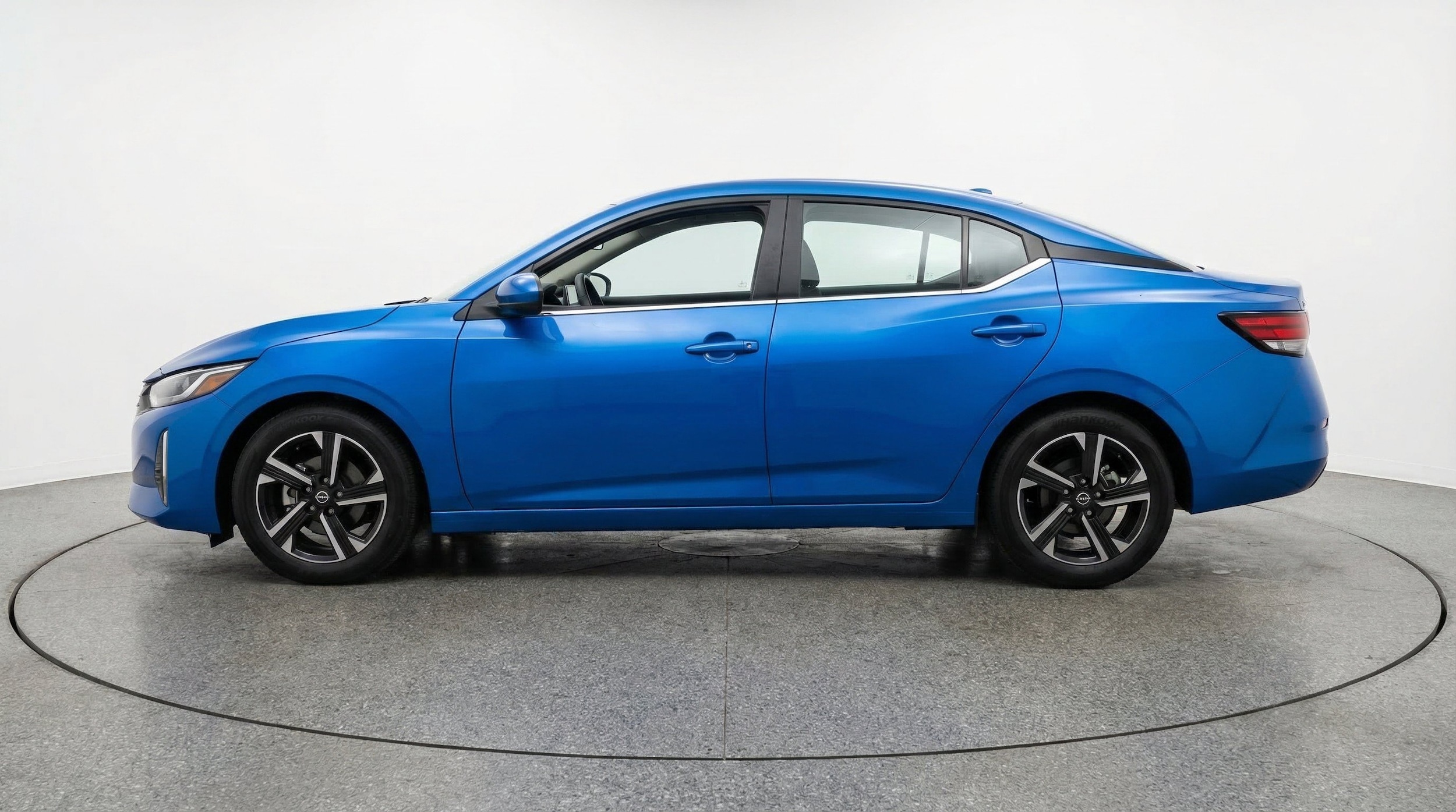 Thumbnail: 2025 Nissan Sentra - 5