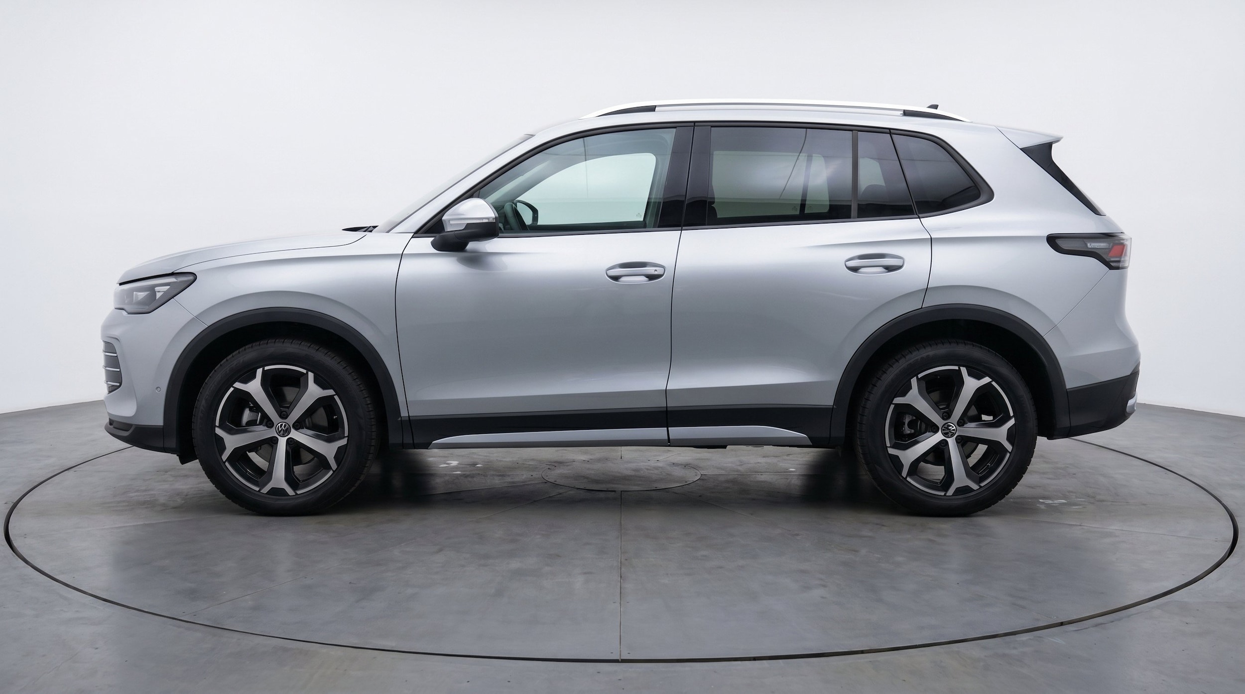 Thumbnail: 2026 Volkswagen Tiguan - 5