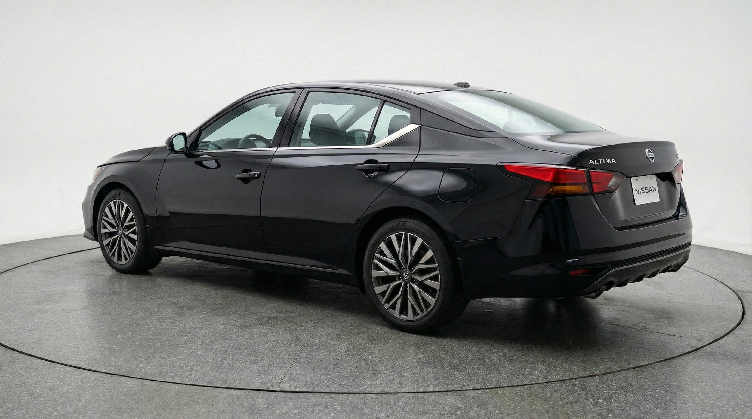 Thumbnail: 2025 Nissan Altima - 6