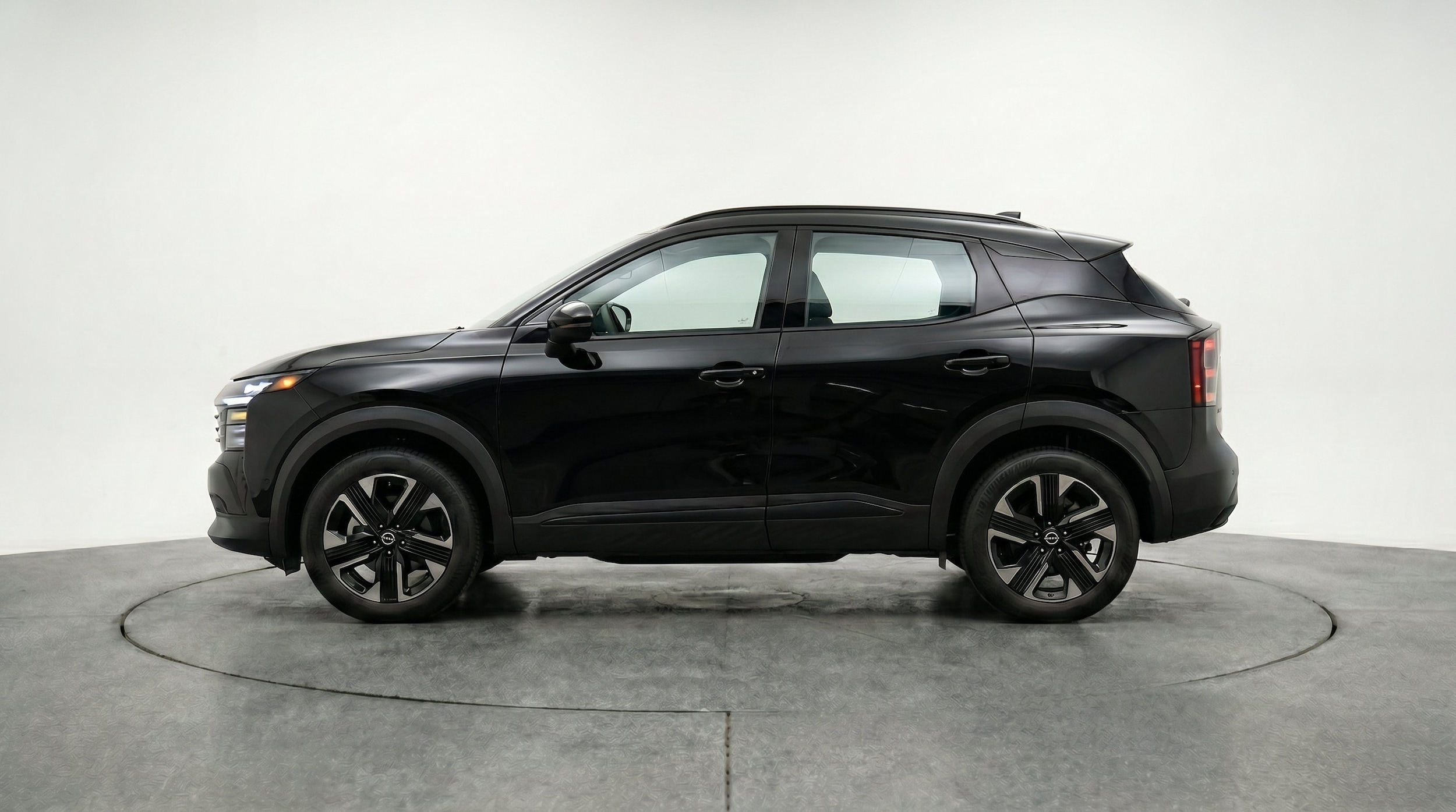 Thumbnail: 2026 Nissan Kicks - 5