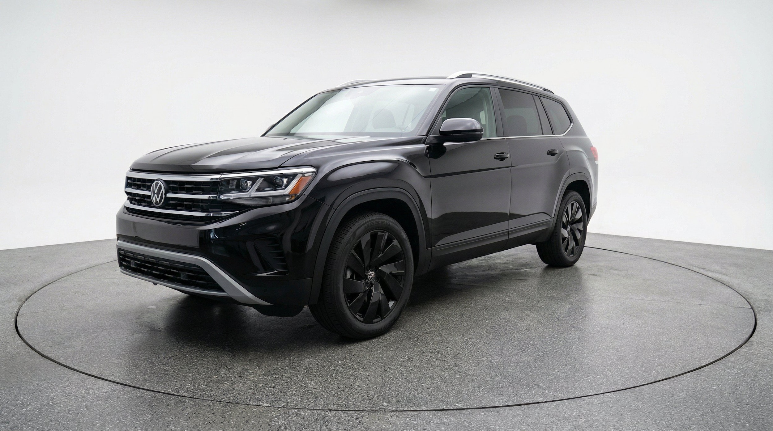 Thumbnail: 2026 Volkswagen Atlas - 3
