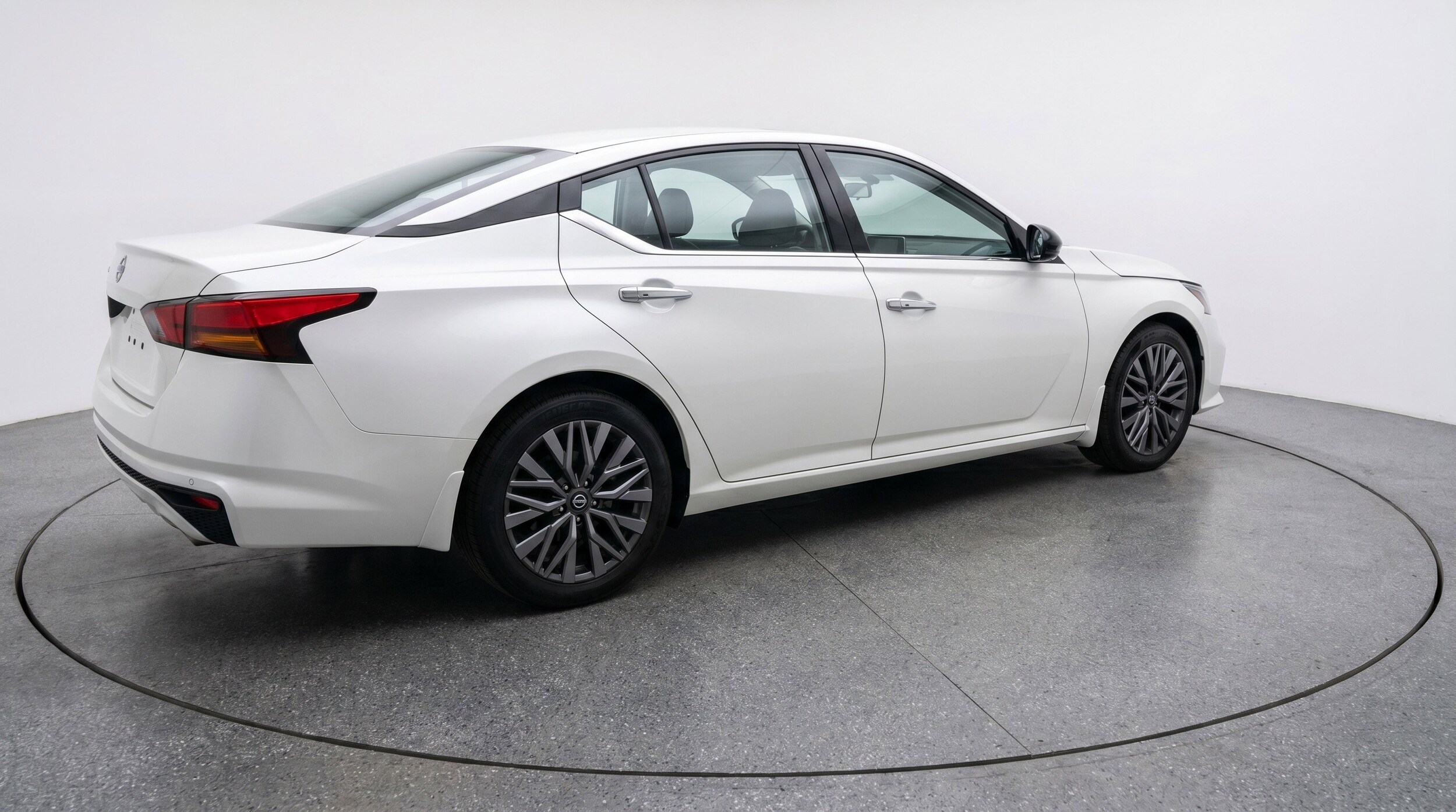 Thumbnail: 2025 Nissan Altima - 9