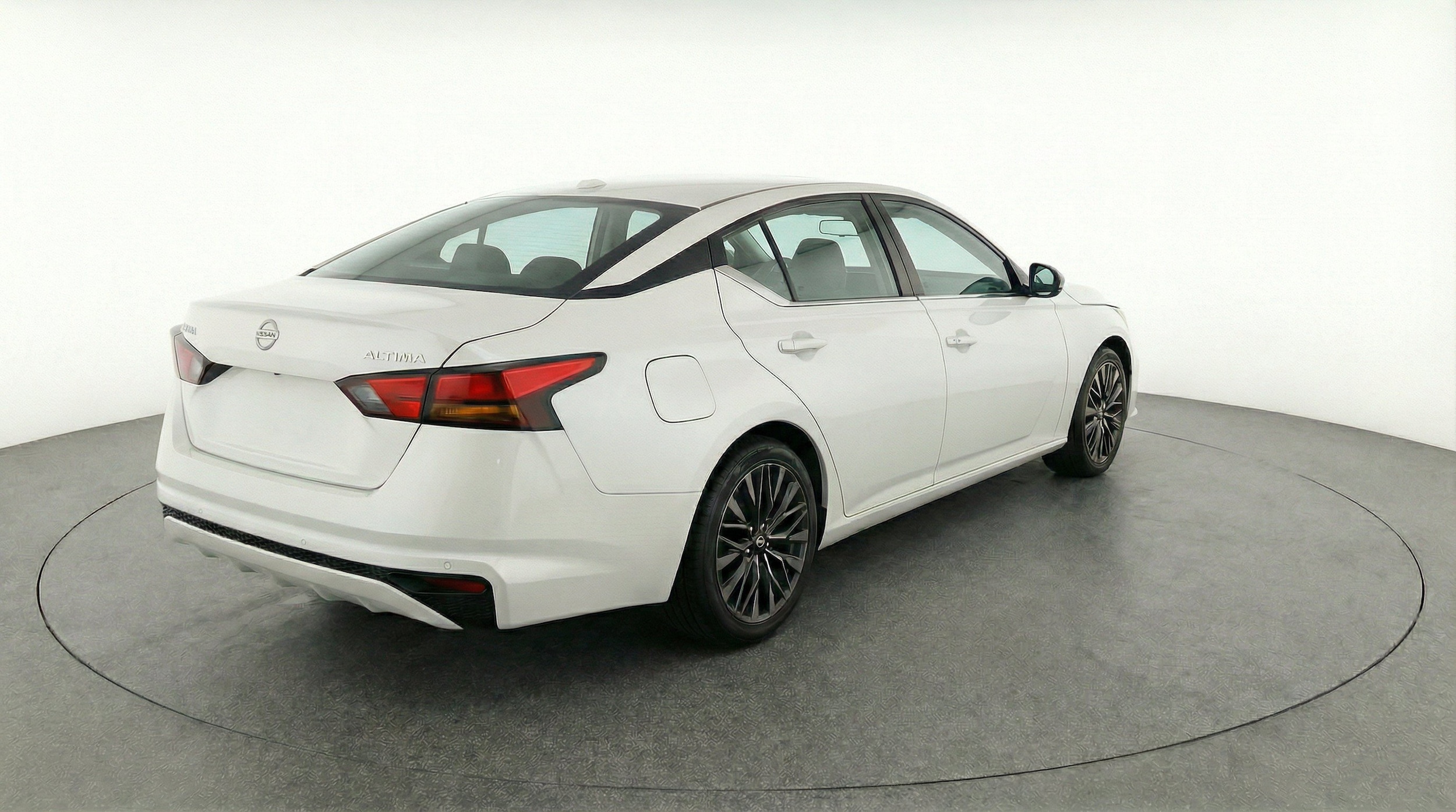 Thumbnail: 2025 Nissan Altima - 9