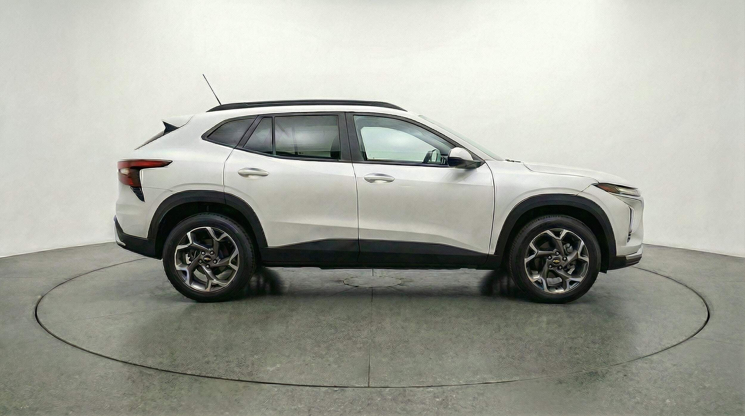 Thumbnail: 2025 Chevrolet Trax - 11