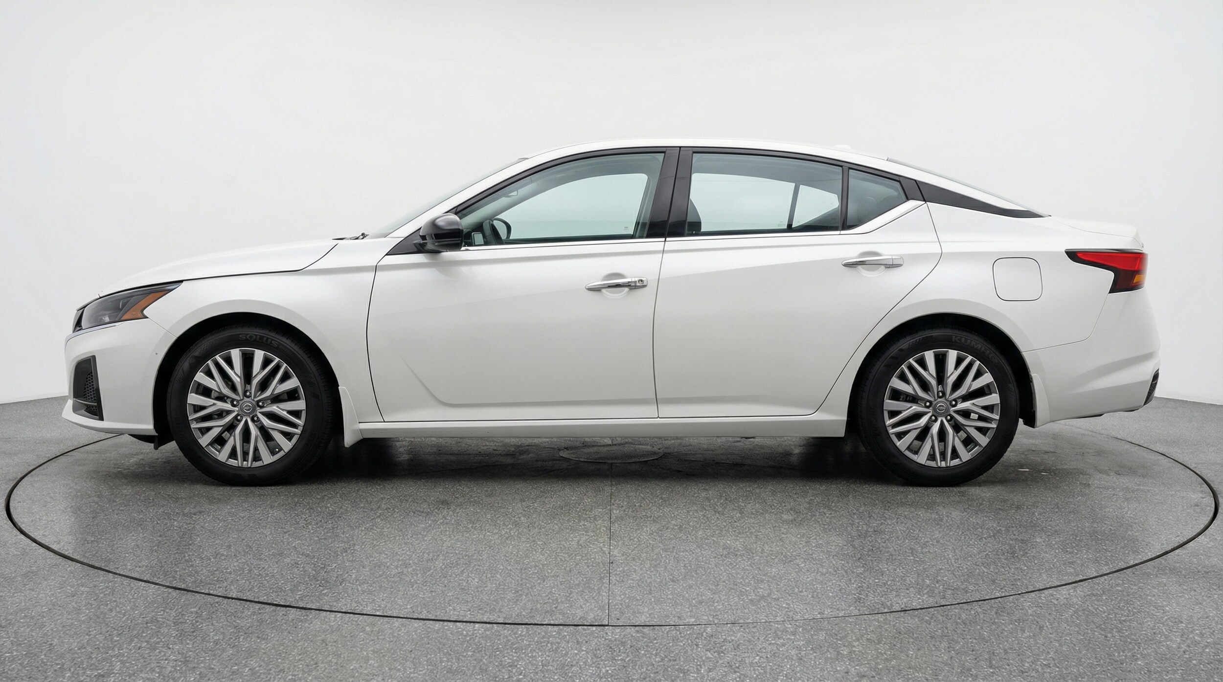 Thumbnail: 2025 Nissan Altima - 4