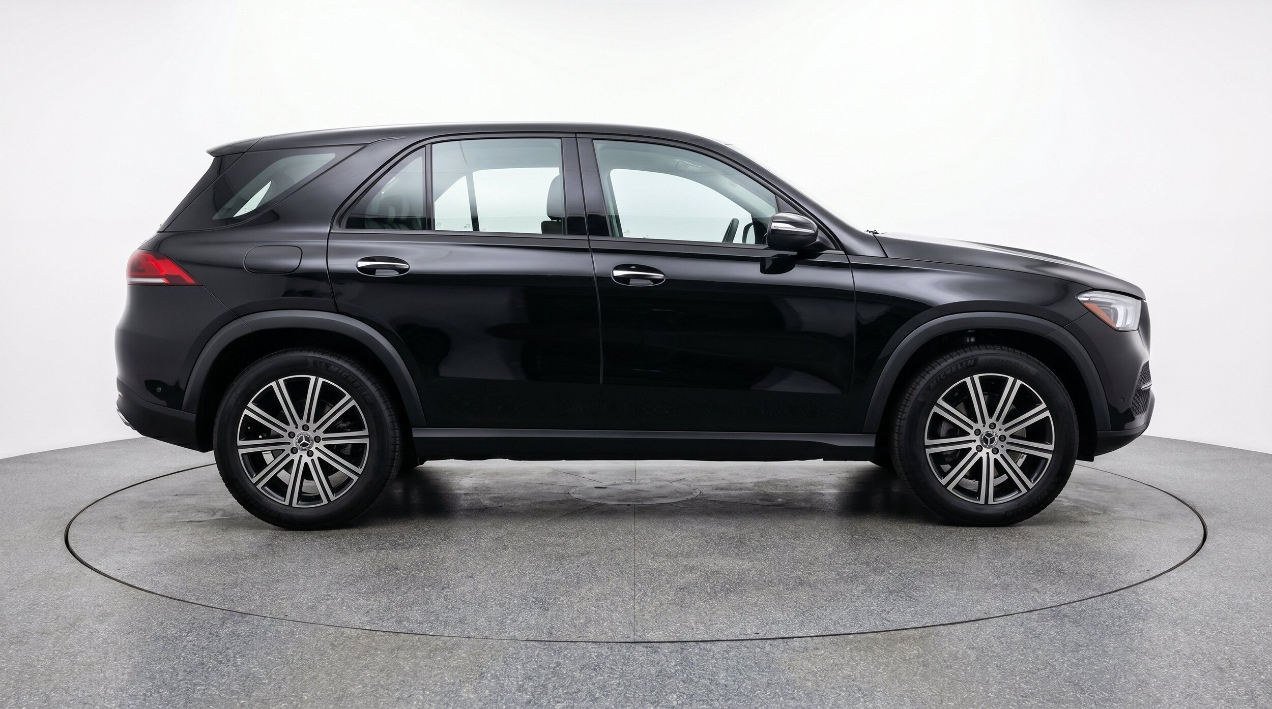 Thumbnail: 2026 Mercedes-Benz GLE - 11
