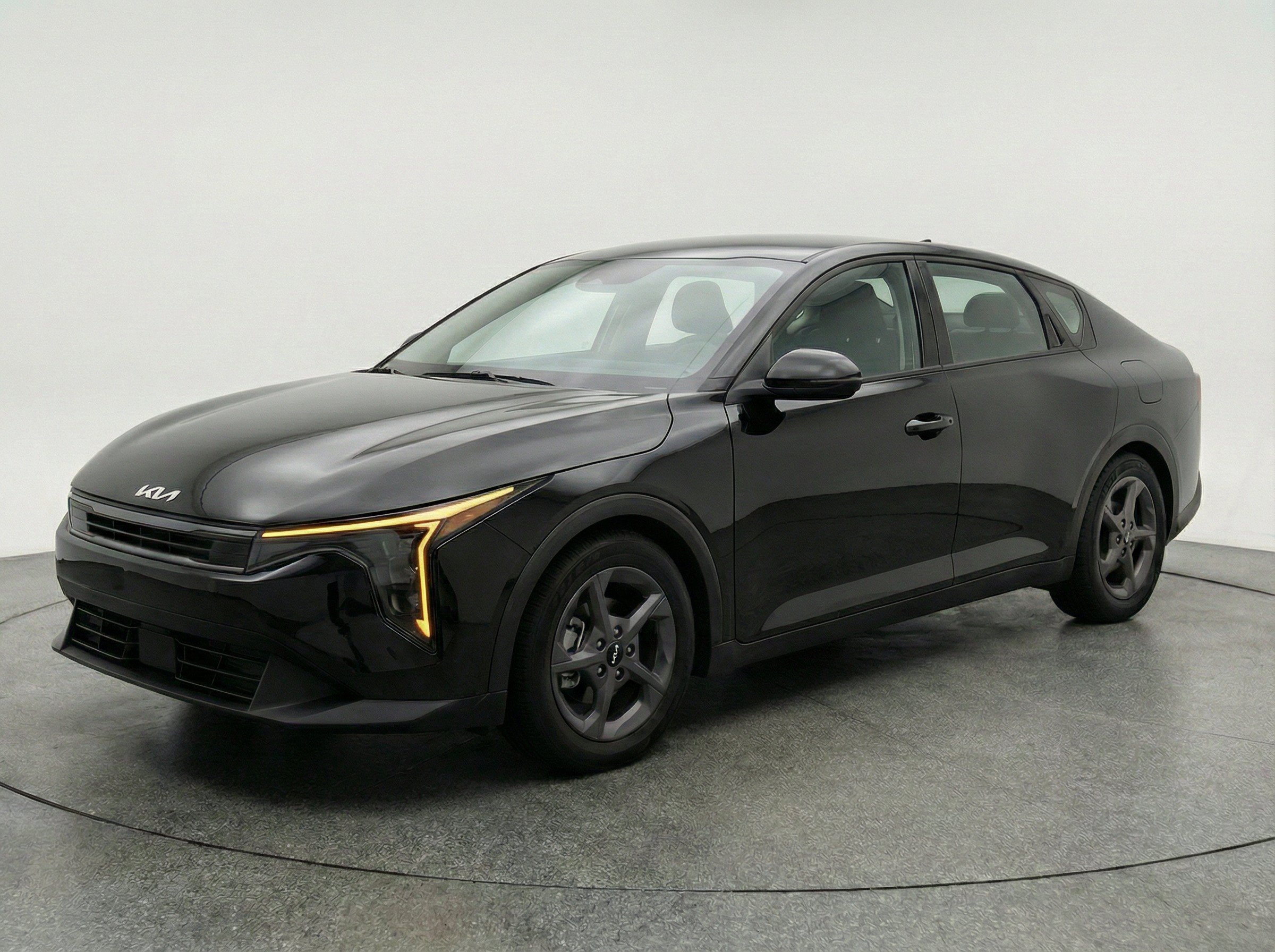 Thumbnail: 2025 Kia K4 - 3
