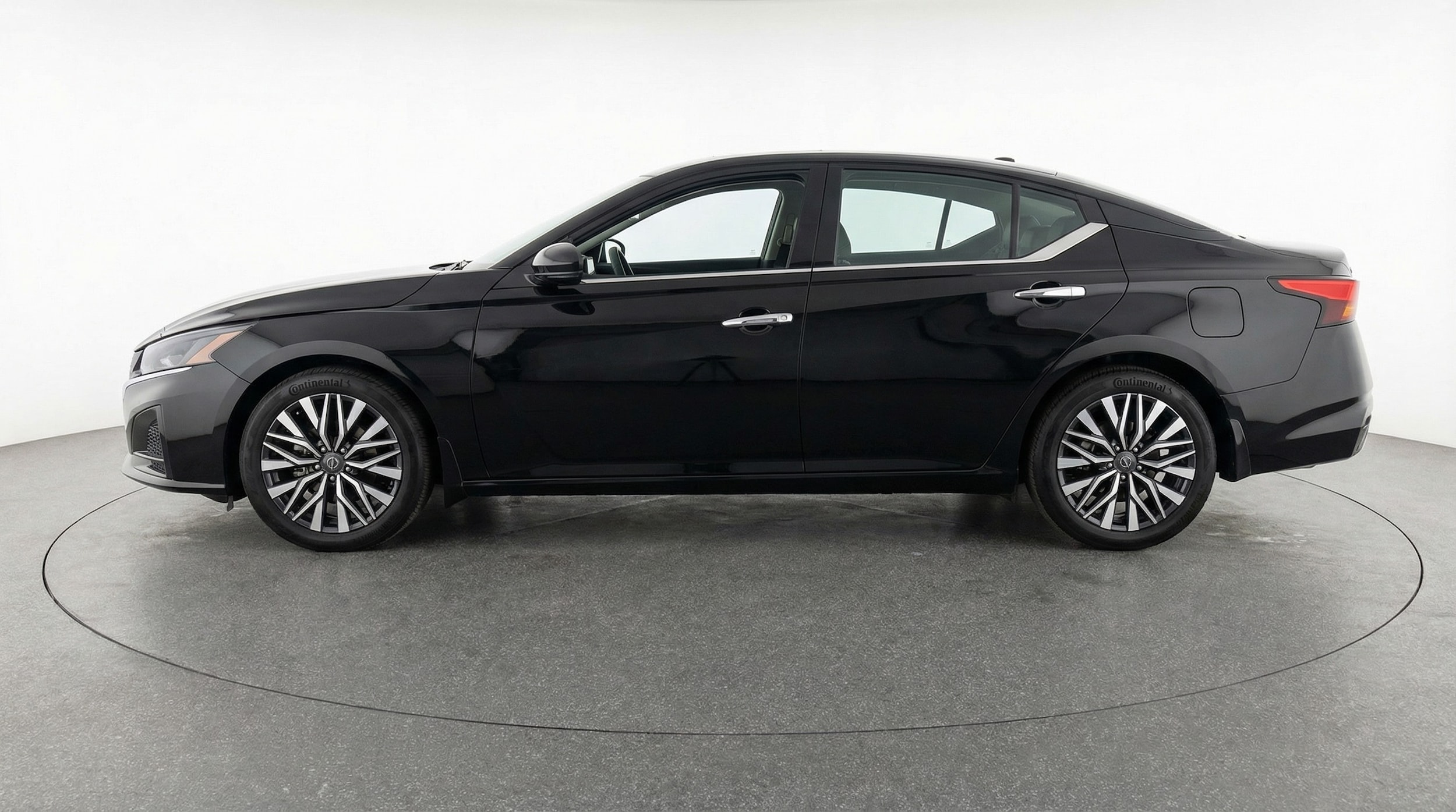 Thumbnail: 2025 Nissan Altima - 4