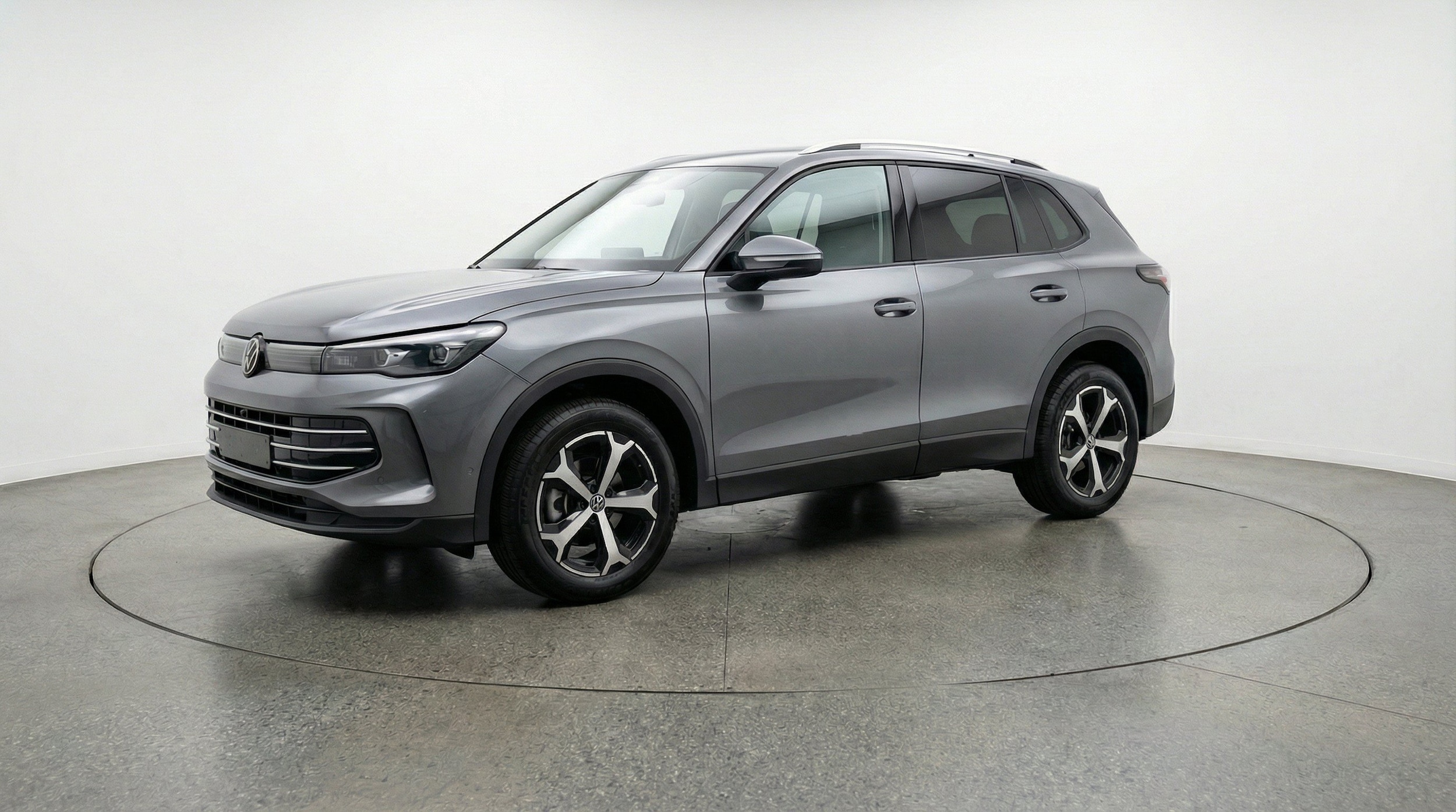 Thumbnail: 2026 Volkswagen Tiguan - 3