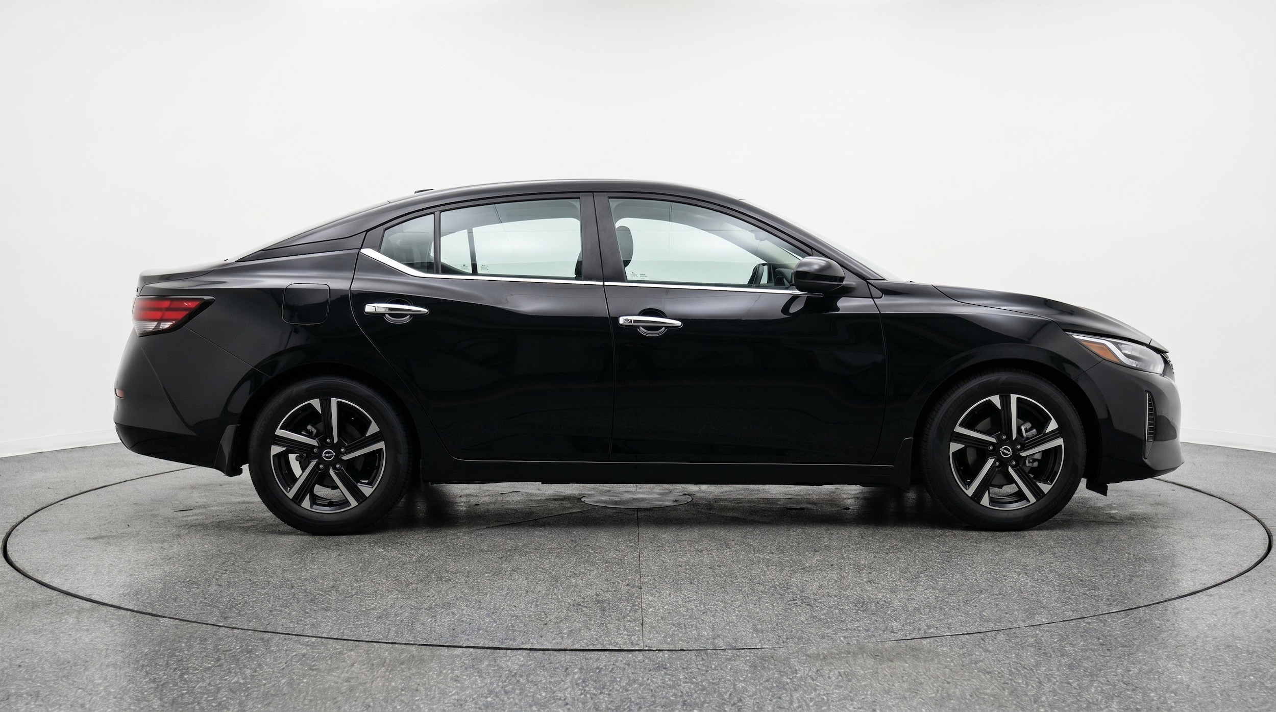 Thumbnail: 2025 Nissan Sentra - 11