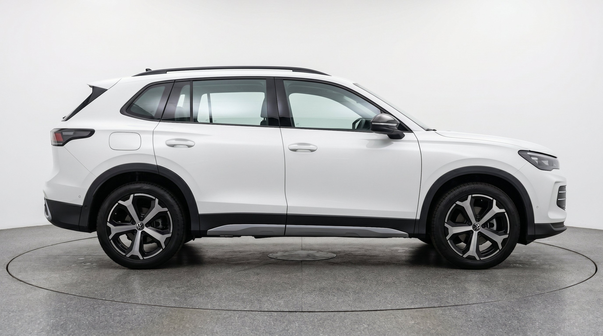 Thumbnail: 2026 Volkswagen Tiguan - 11