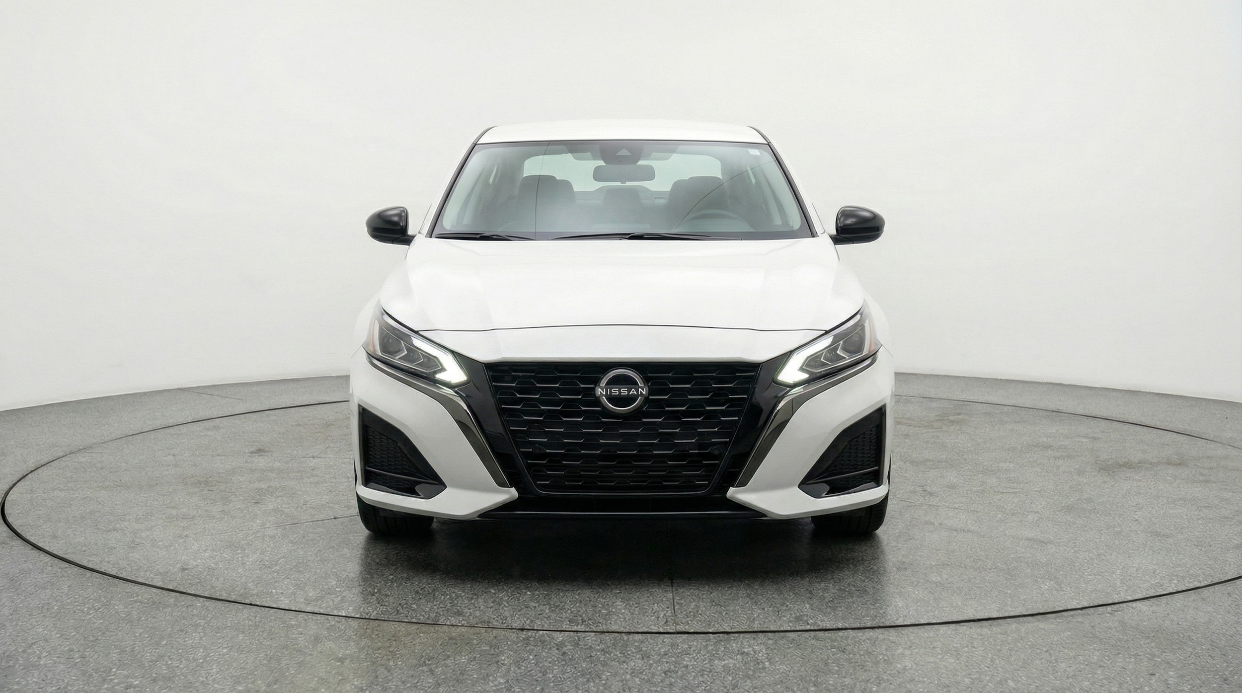 Thumbnail: 2025 Nissan Altima - 2