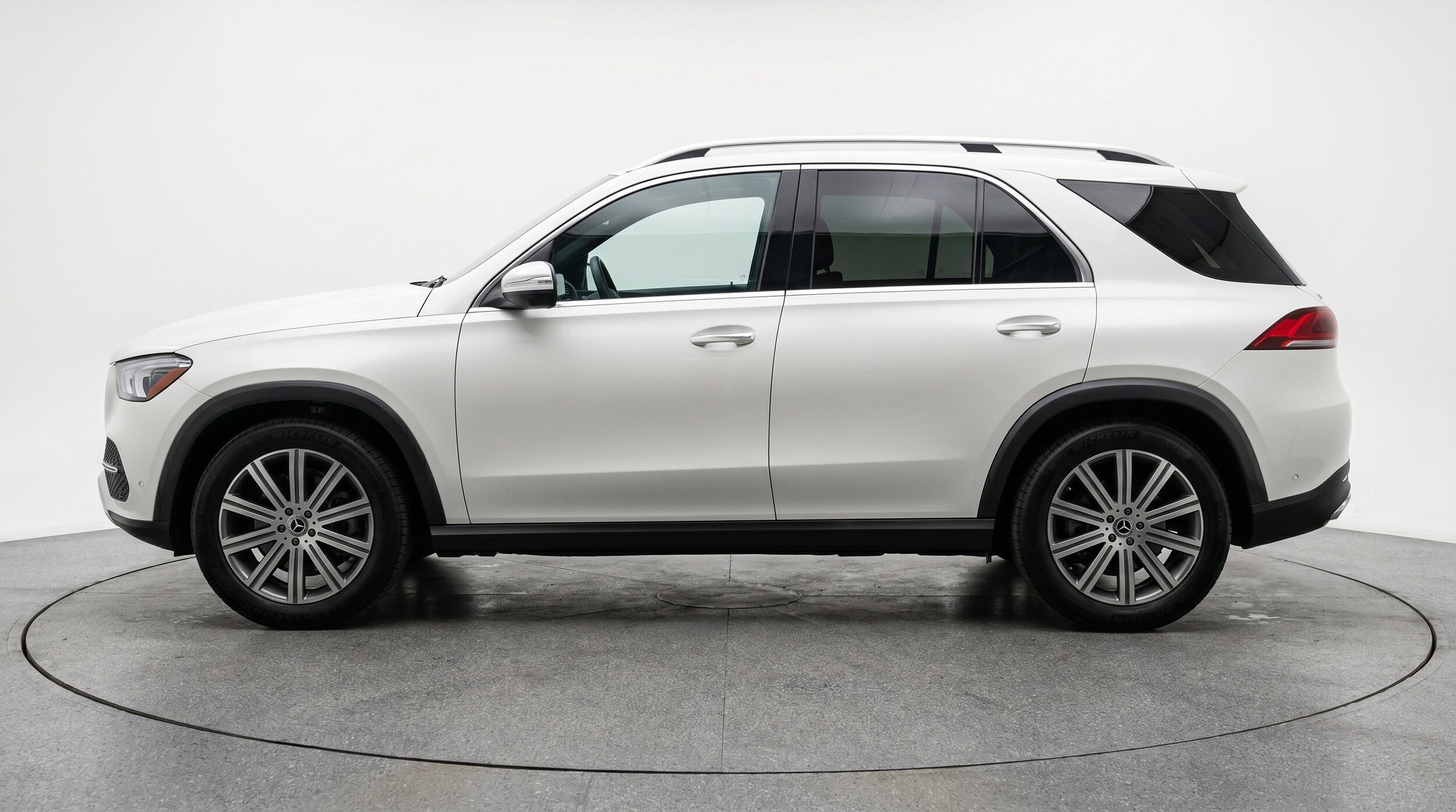 Thumbnail: 2026 Mercedes-Benz GLE - 5