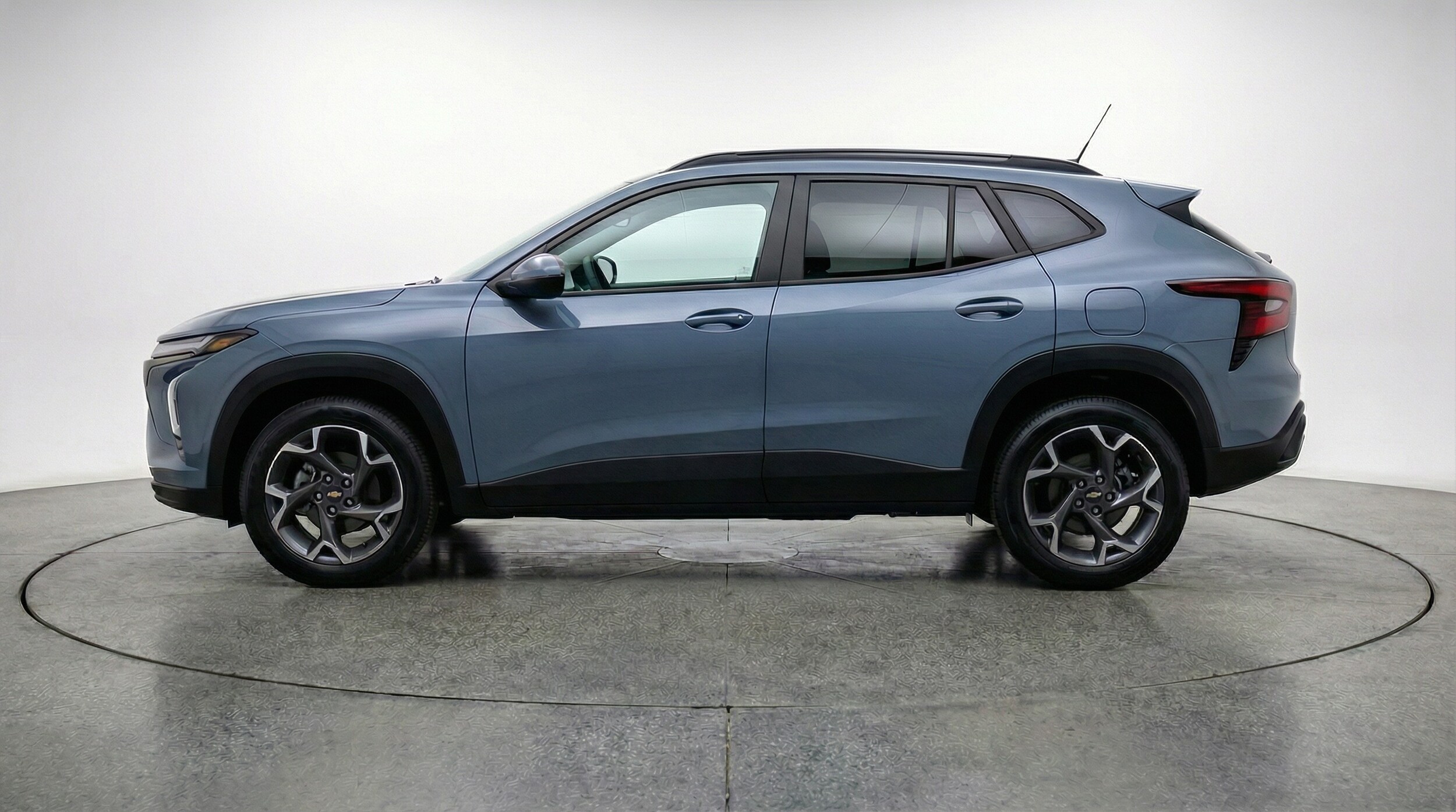 Thumbnail: 2025 Chevrolet Trax - 4