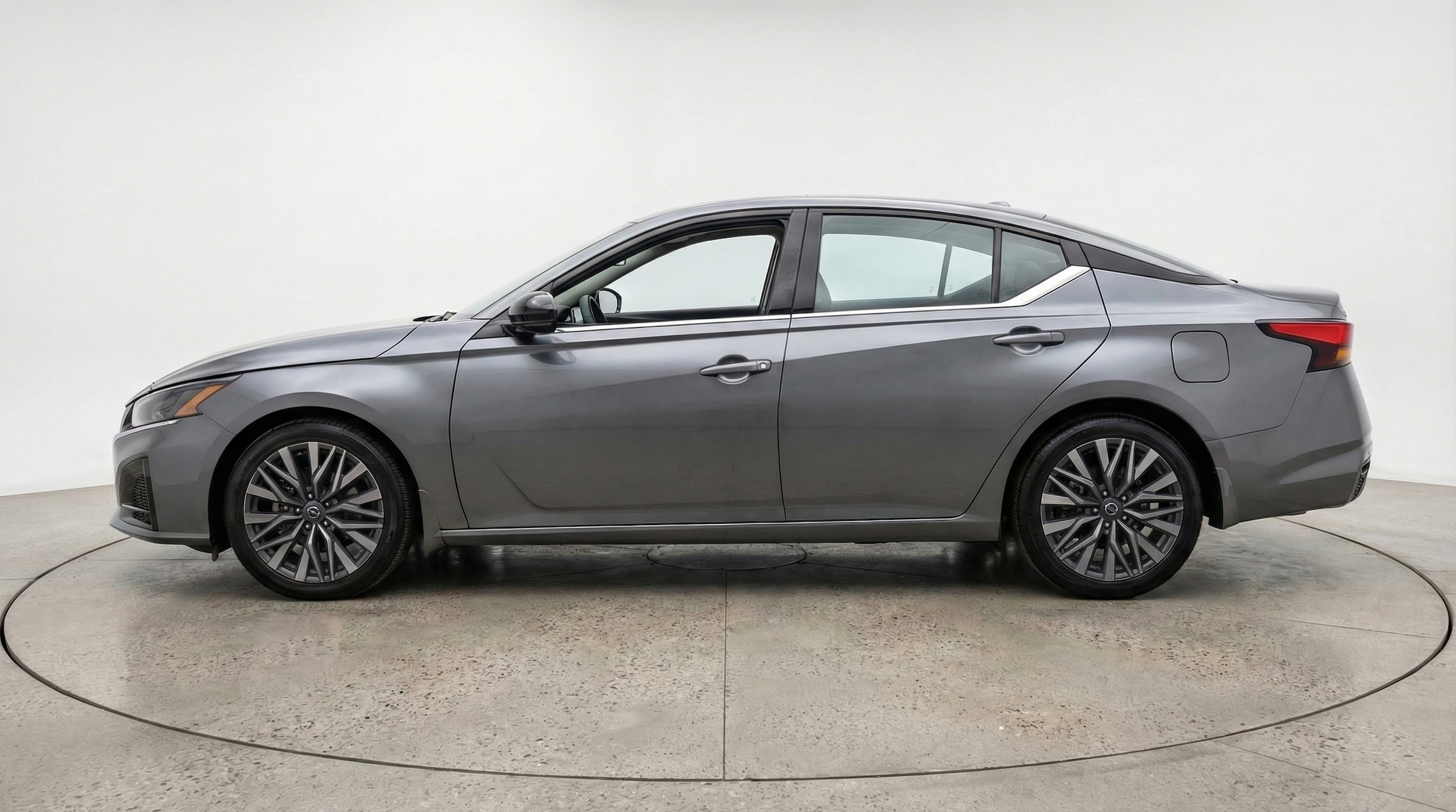 Thumbnail: 2025 Nissan Altima - 4