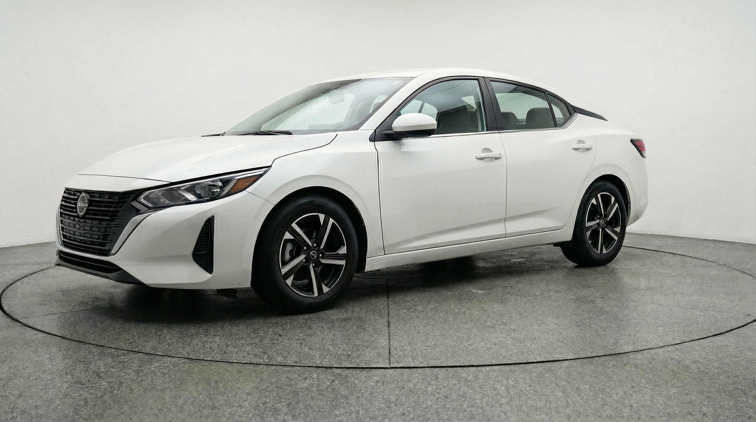 Thumbnail: 2025 Nissan Sentra - 3