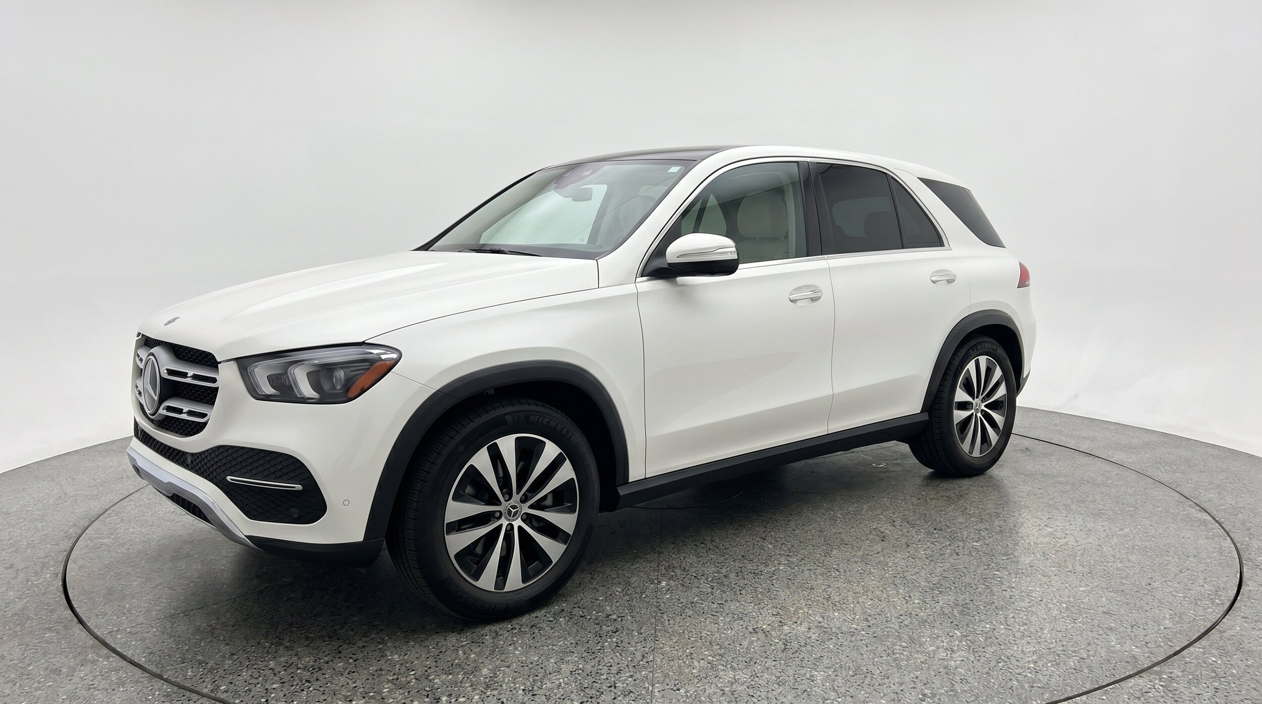 Thumbnail: 2026 Mercedes-Benz GLE - 3